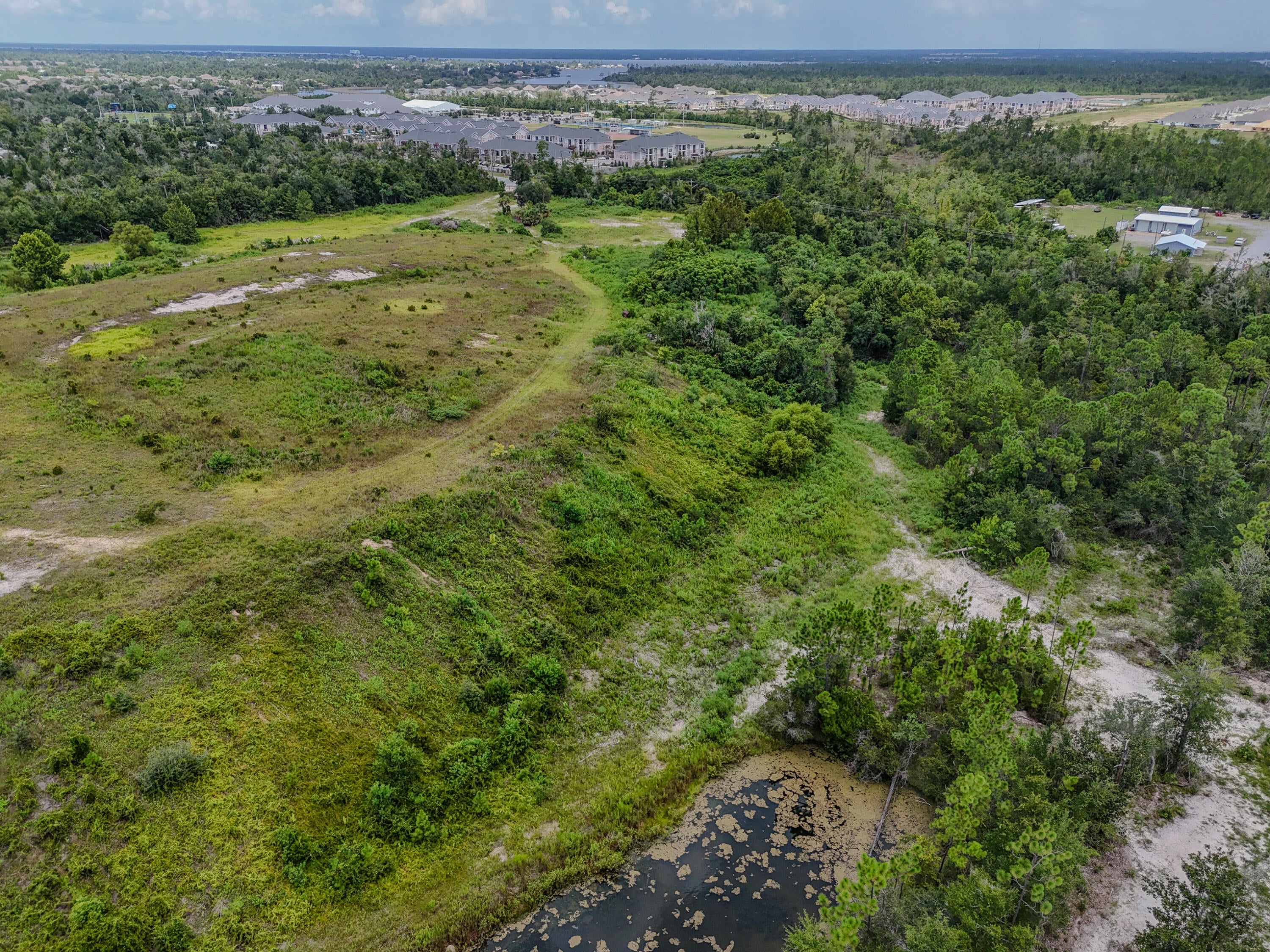 NO RECORDED SUBDIVISION - Land