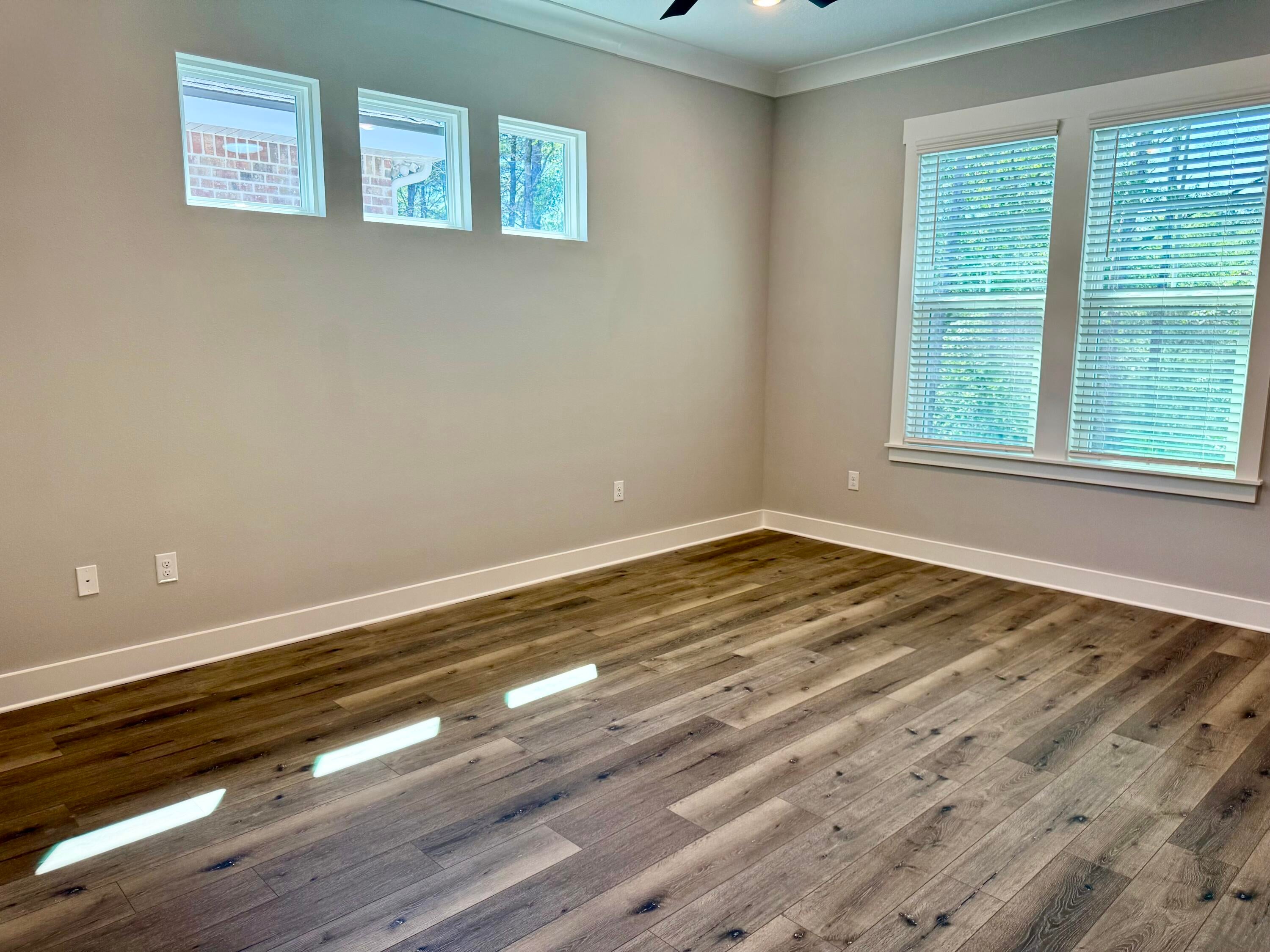 DEER MOSS CREEK - Residential