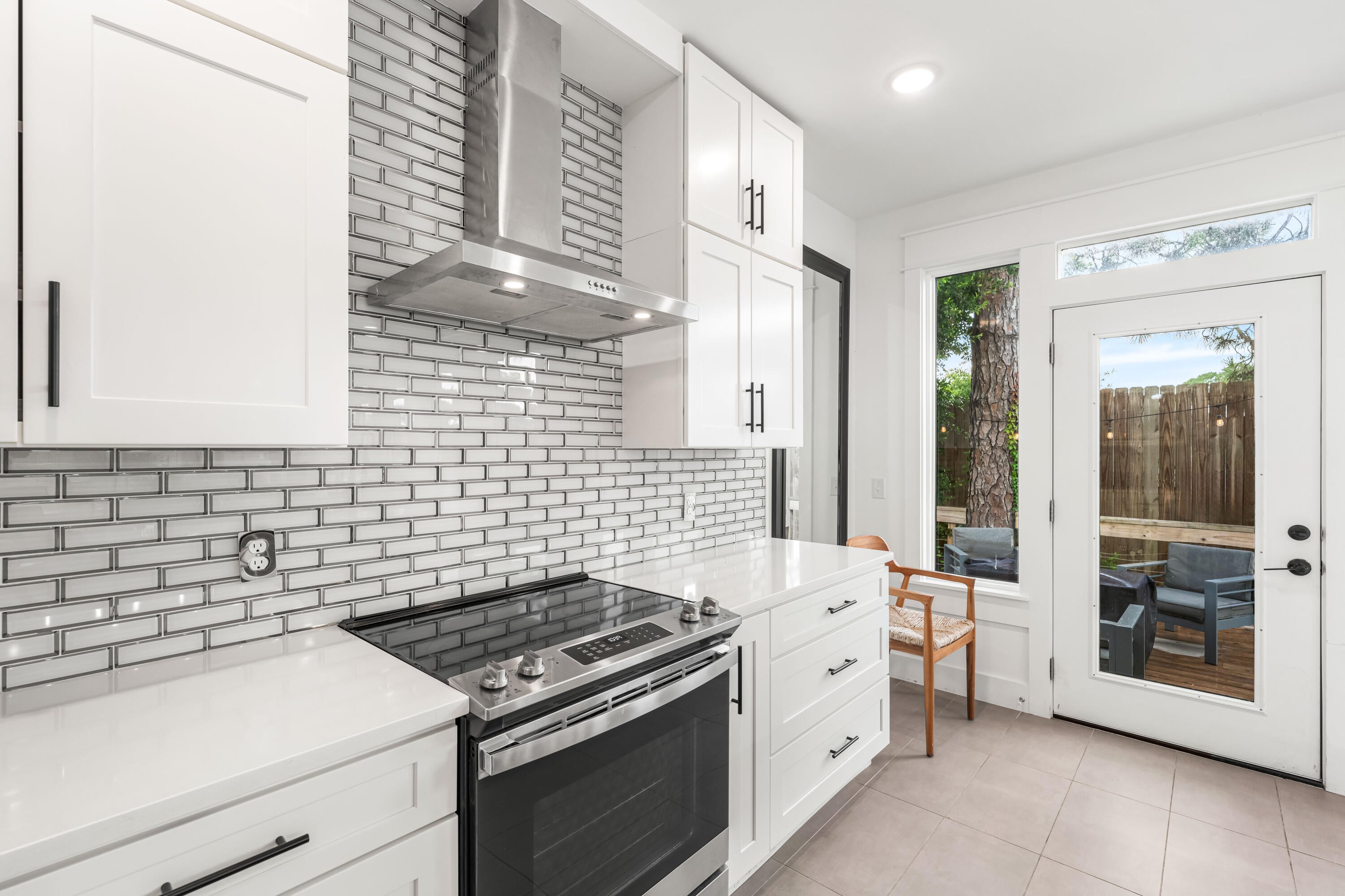 LAGUNA BEACH 6TH ADDN - Residential