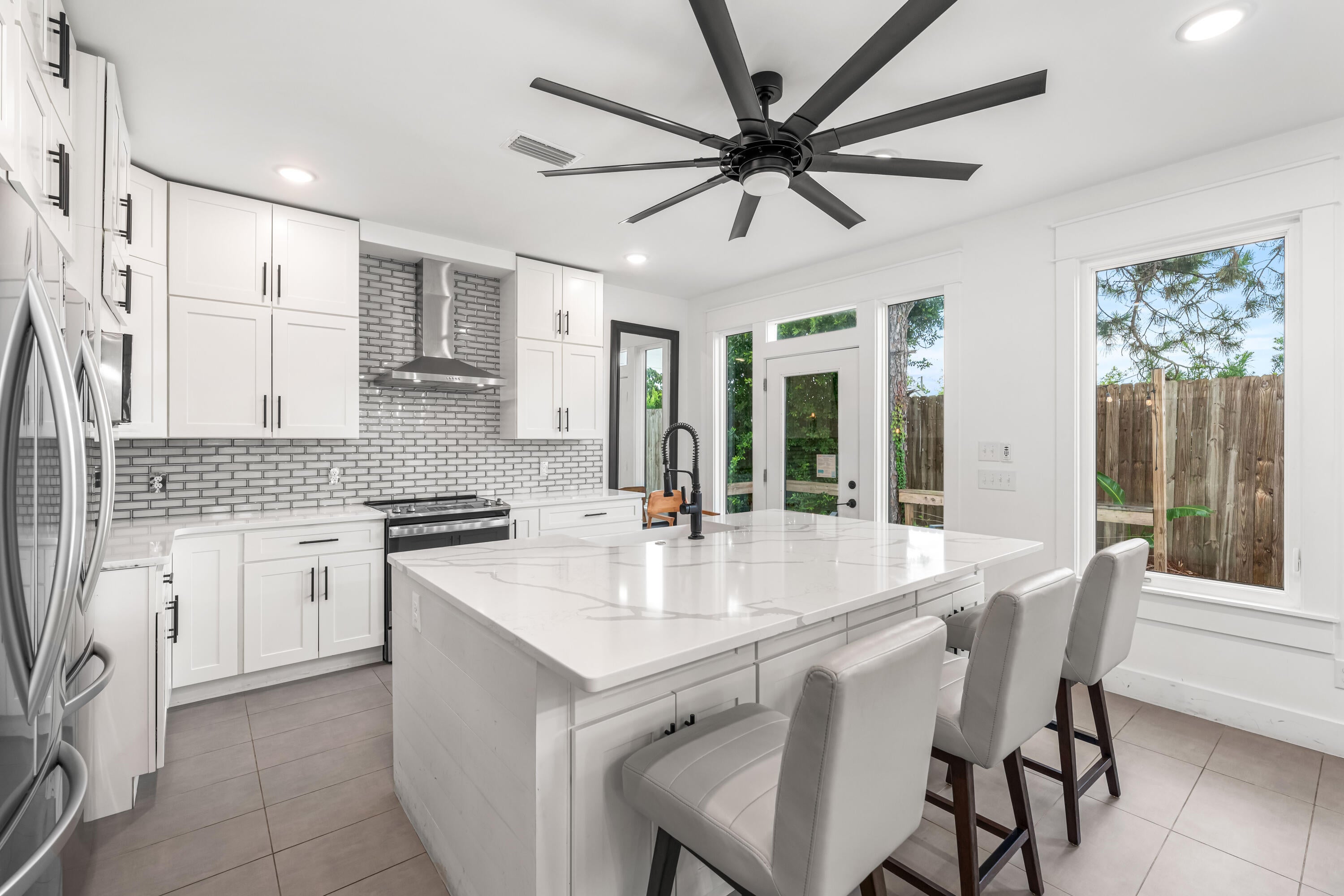 LAGUNA BEACH 6TH ADDN - Residential