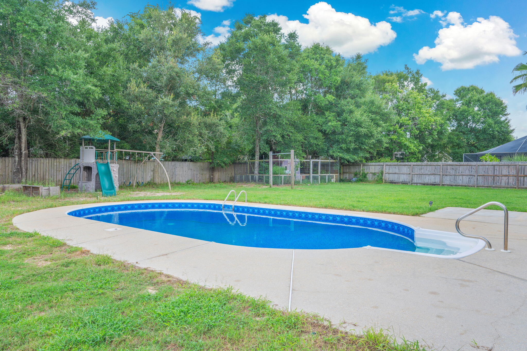 SANDPIPER COVE - Residential