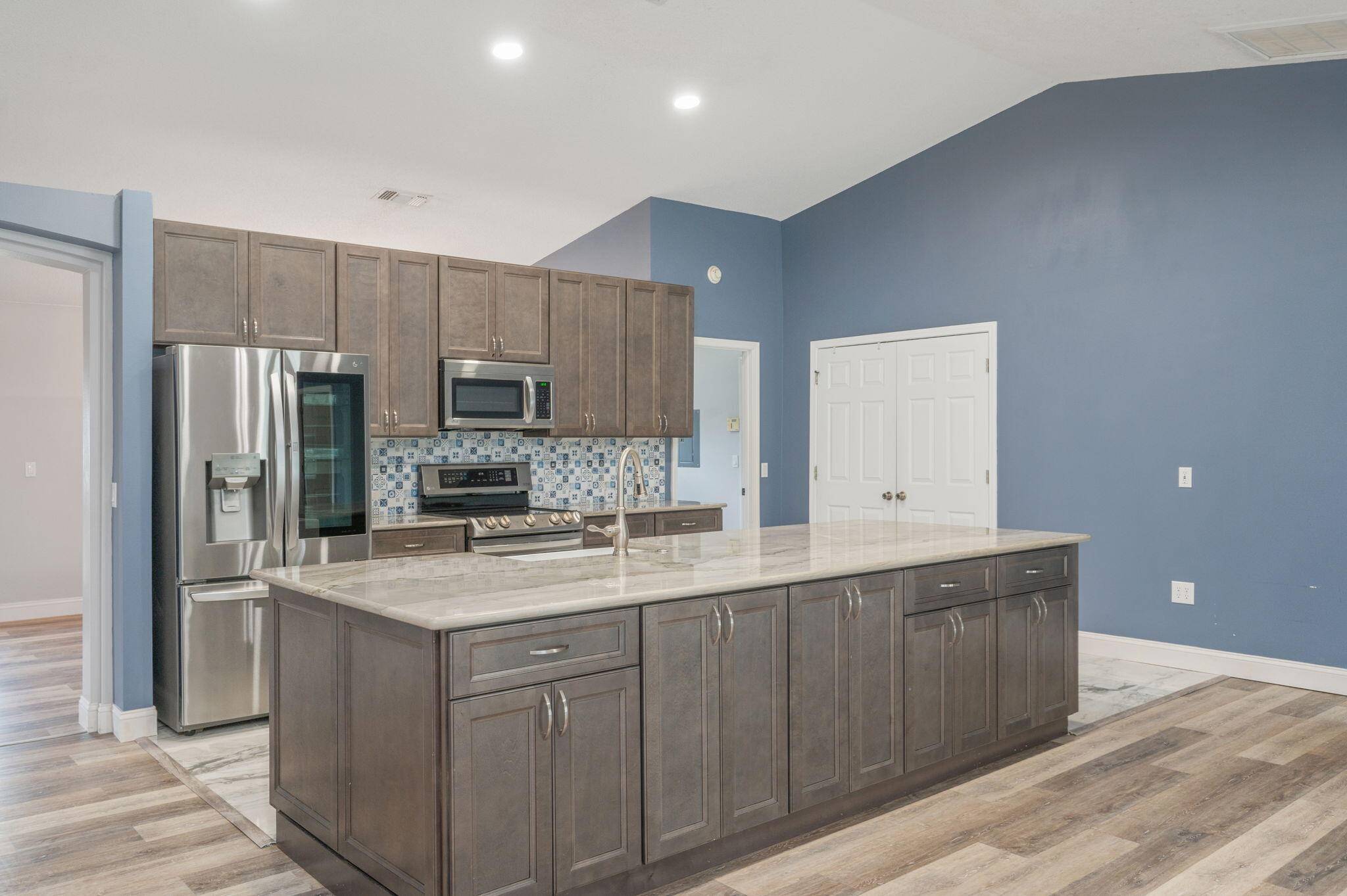 SANDPIPER COVE - Residential