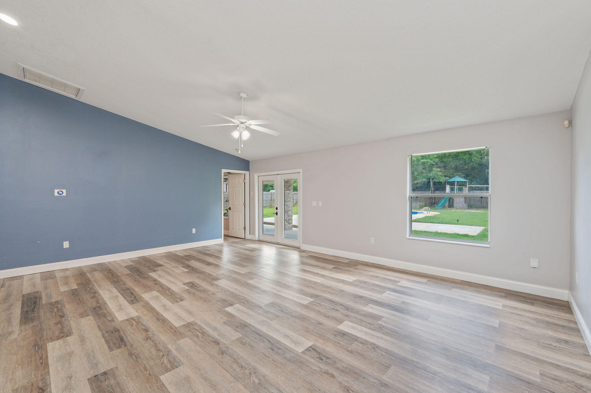 SANDPIPER COVE - Residential