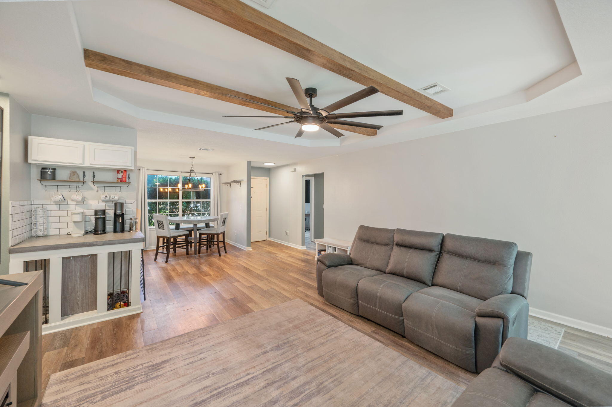 HARLAN SQUARE S/D LOT 10 BLK A - Residential