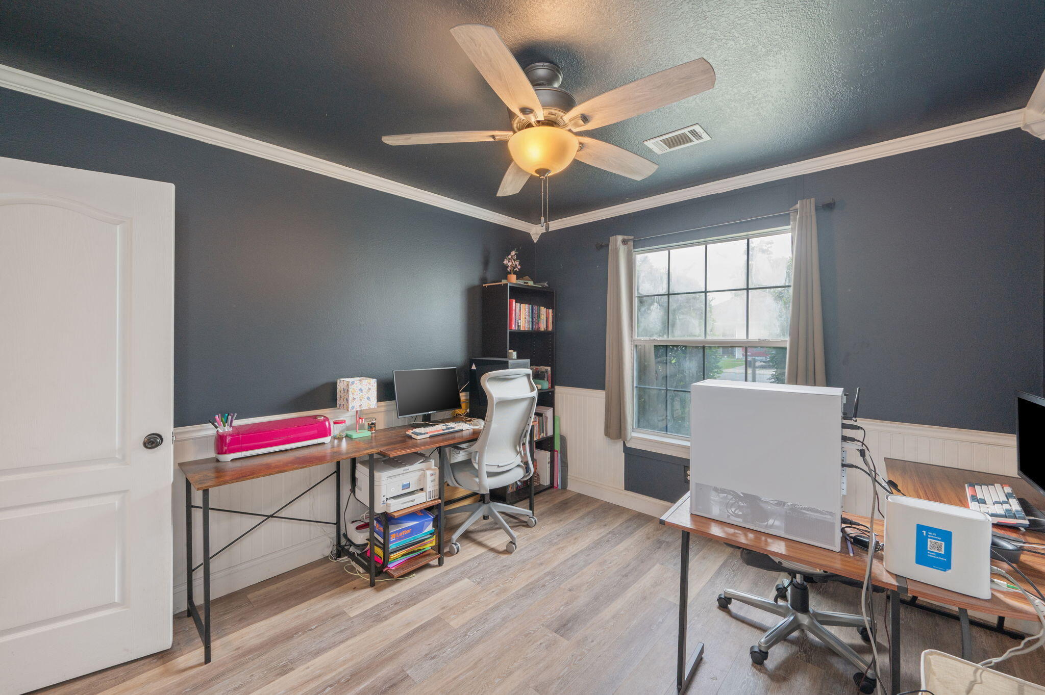 HARLAN SQUARE S/D LOT 10 BLK A - Residential