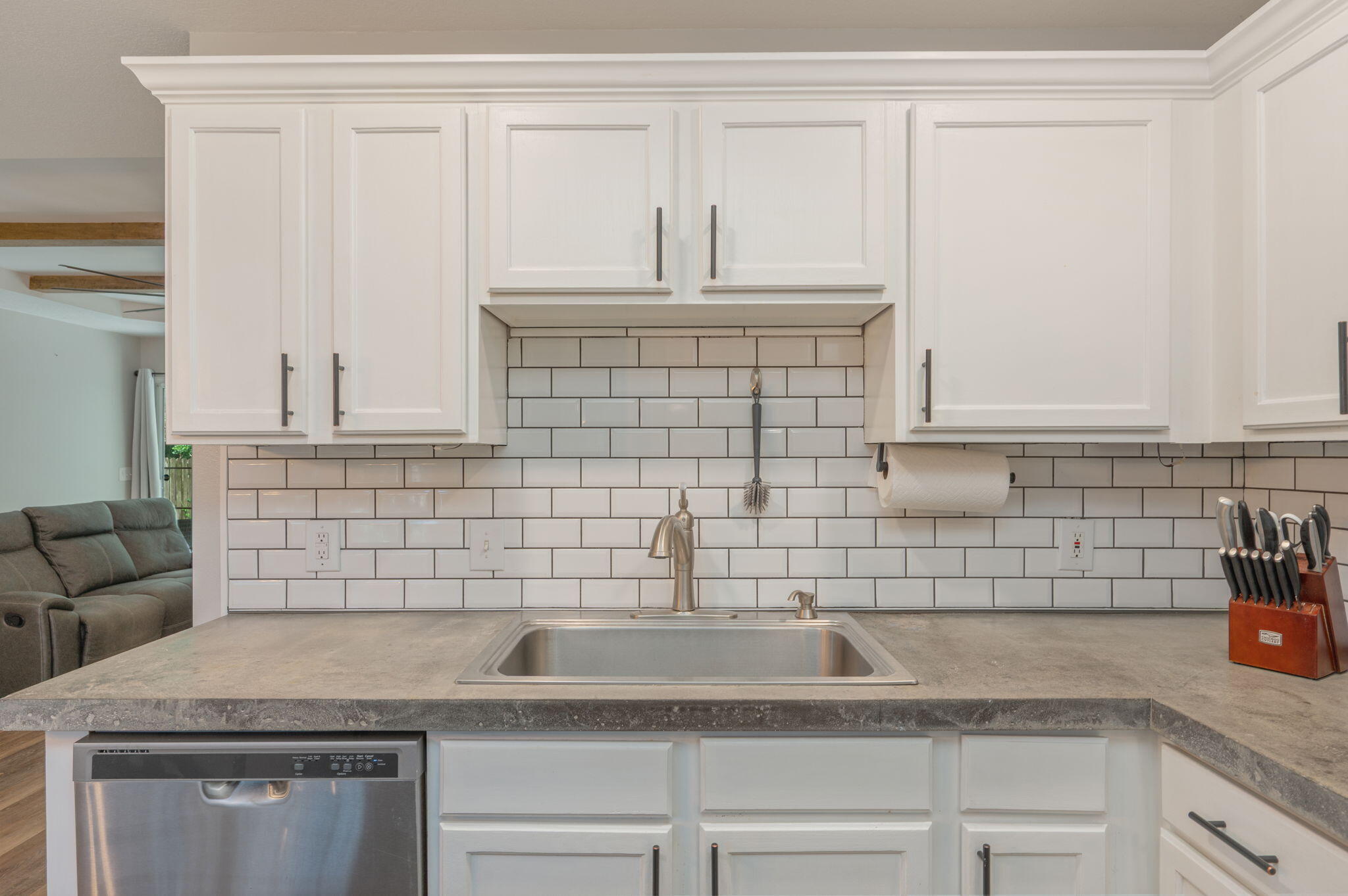 HARLAN SQUARE S/D LOT 10 BLK A - Residential