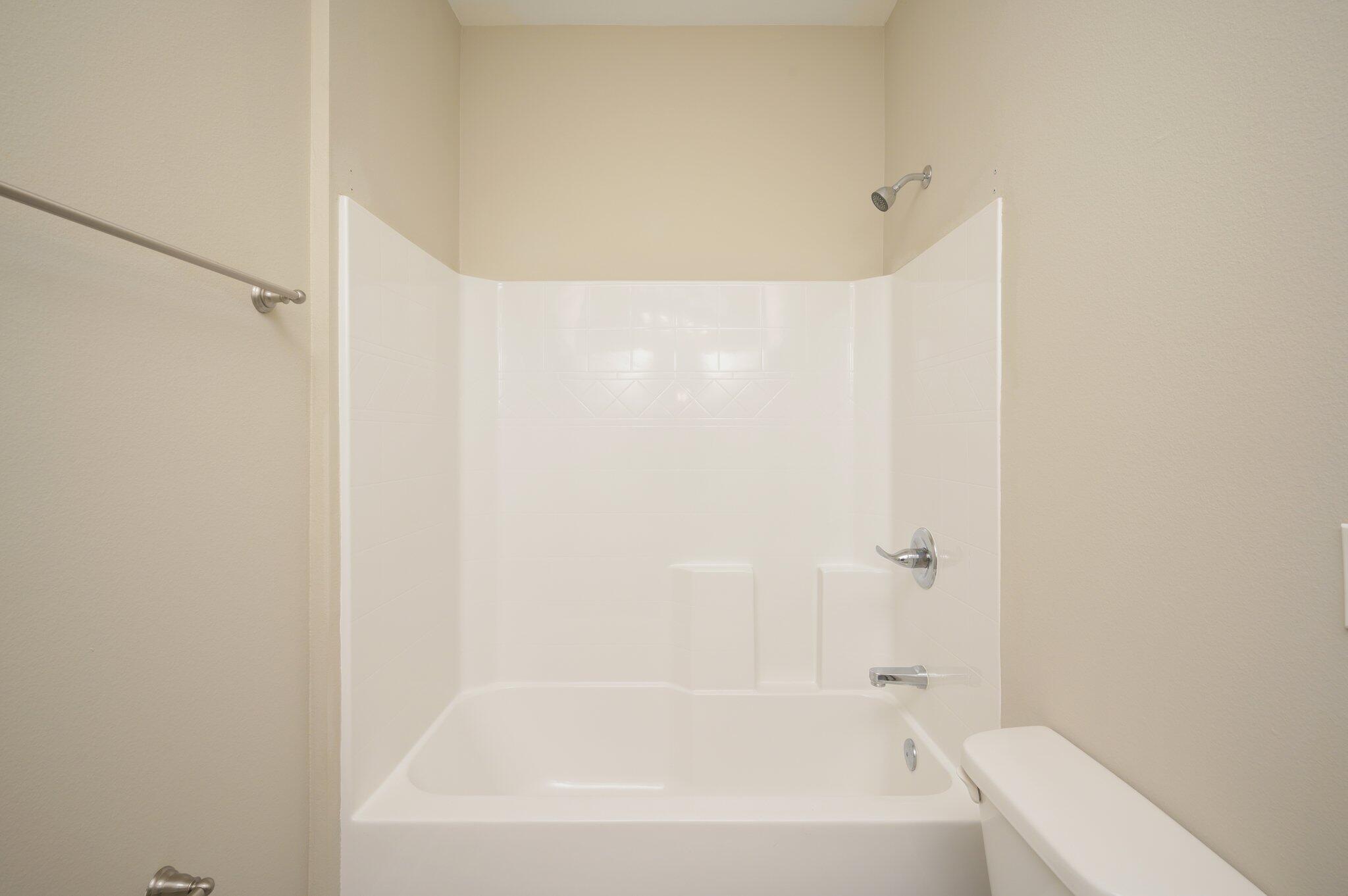 CRESCENT SHORES - Residential
