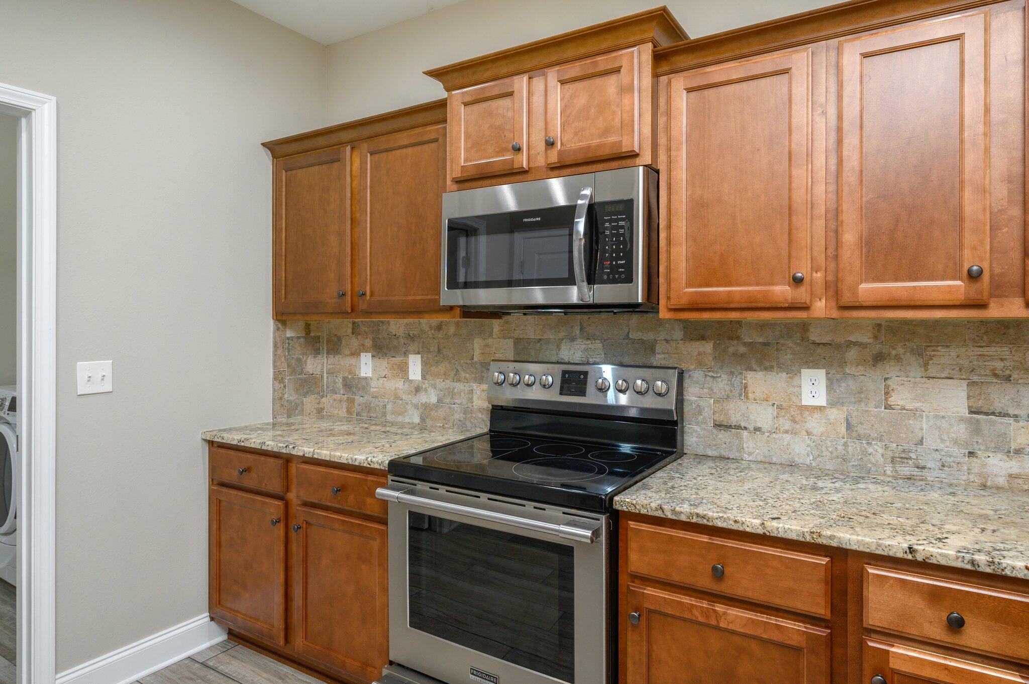 CRESCENT SHORES - Residential