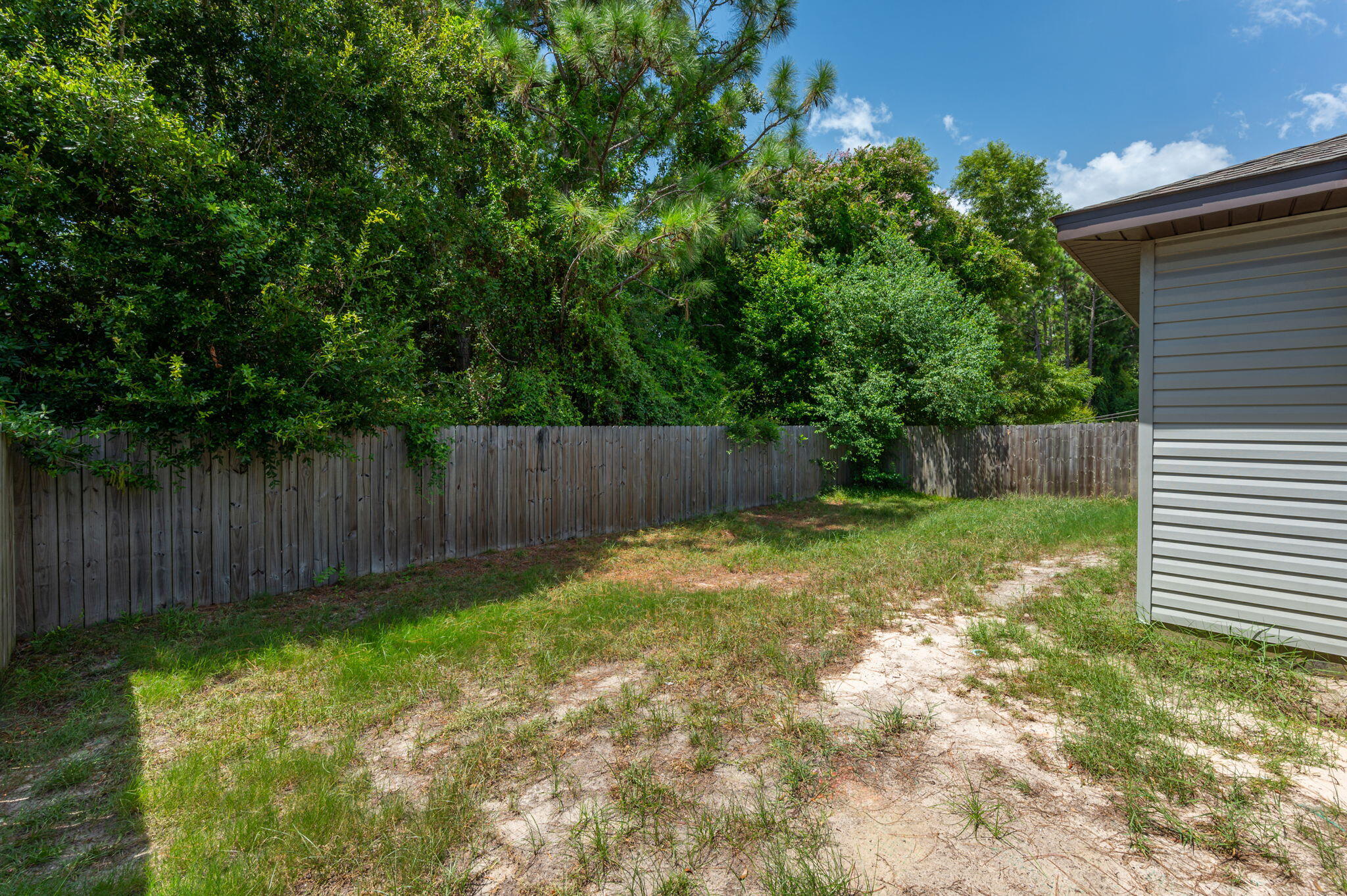 CRESCENT SHORES - Residential