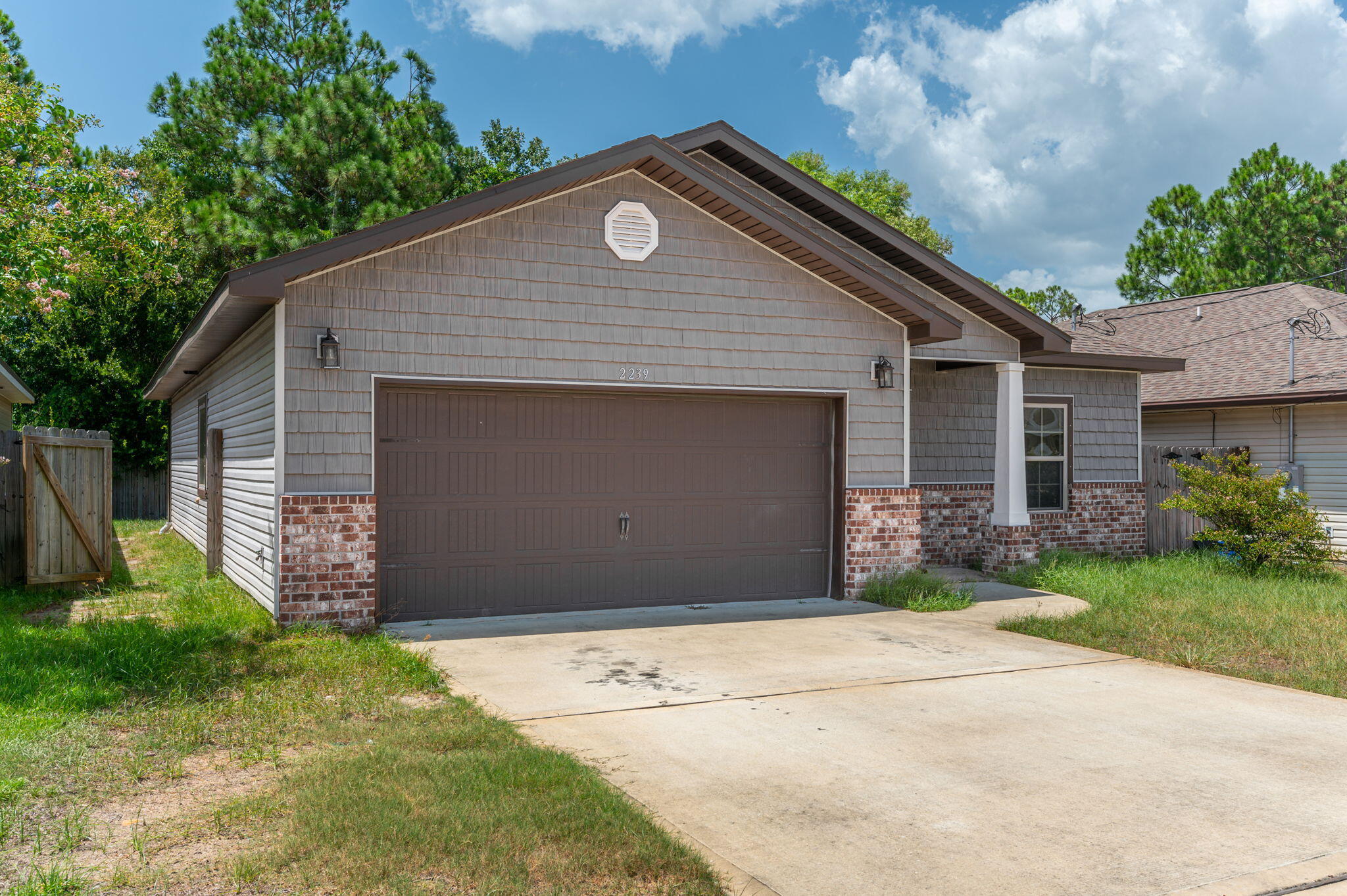 CRESCENT SHORES - Residential