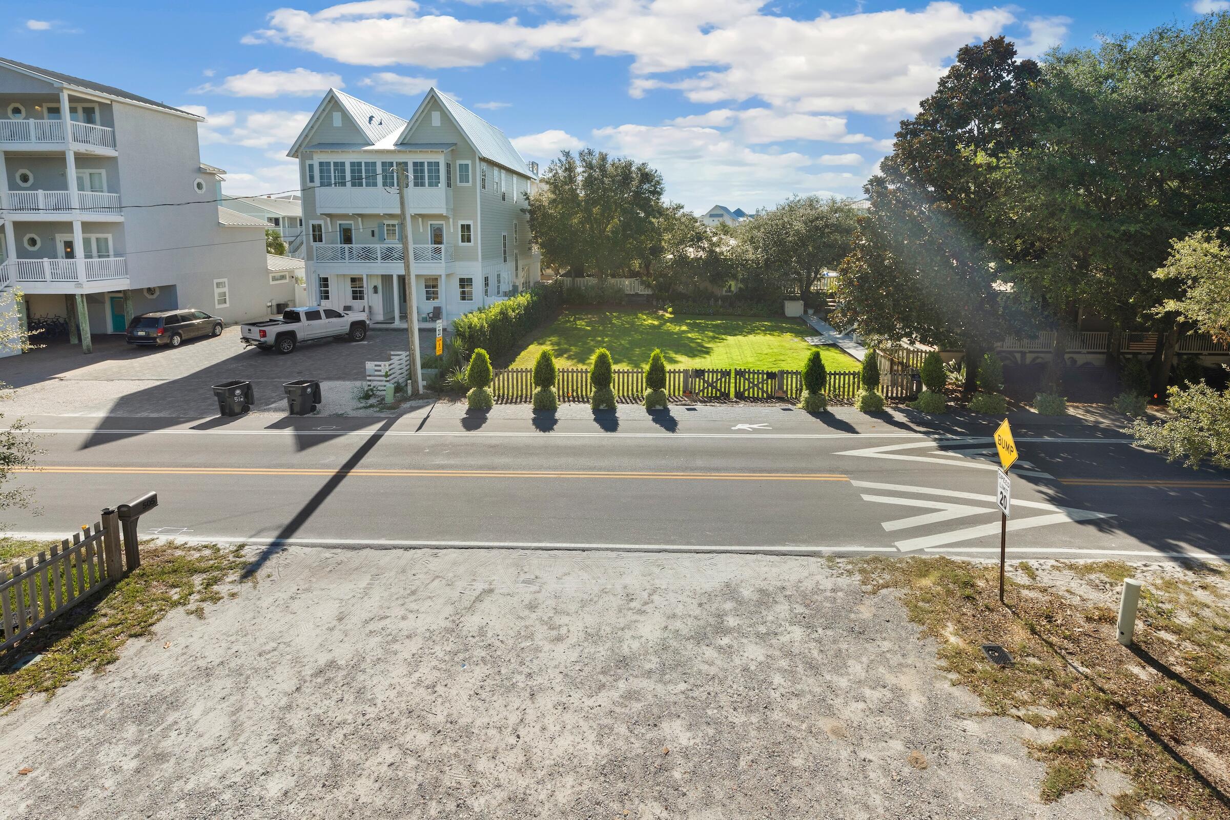 GRAYTON BEACH - Residential