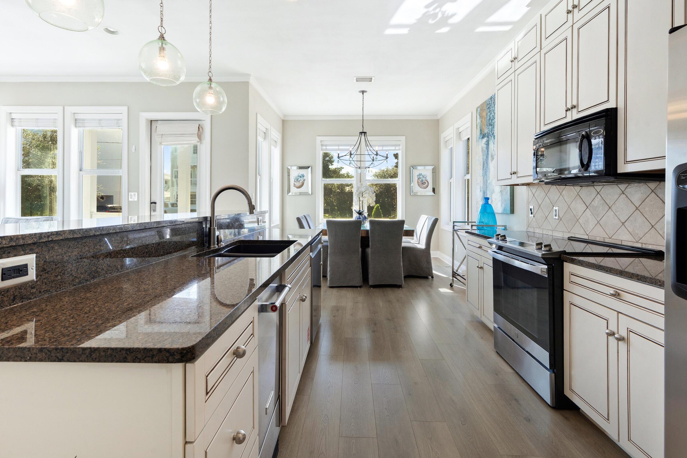 GRAYTON BEACH - Residential