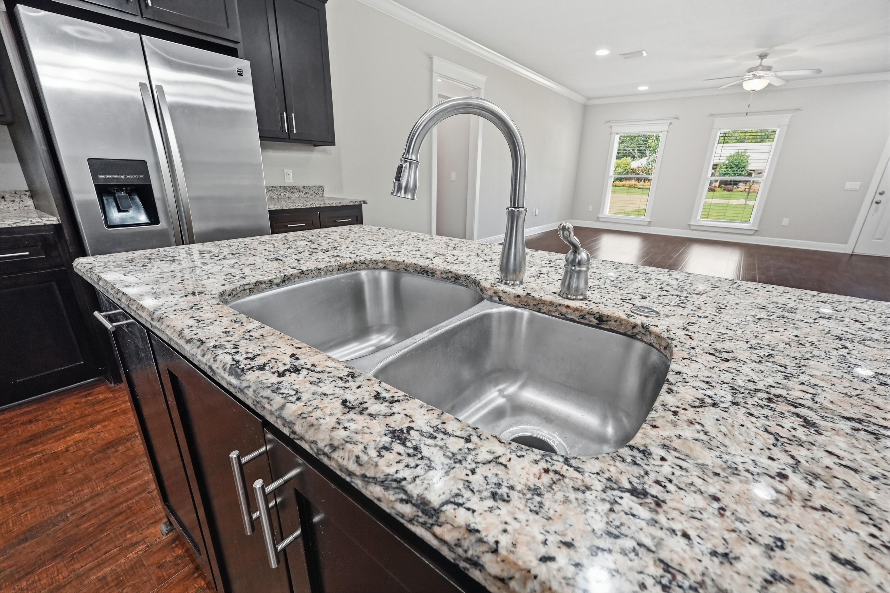 HOLLEY BY THE SEA - Residential