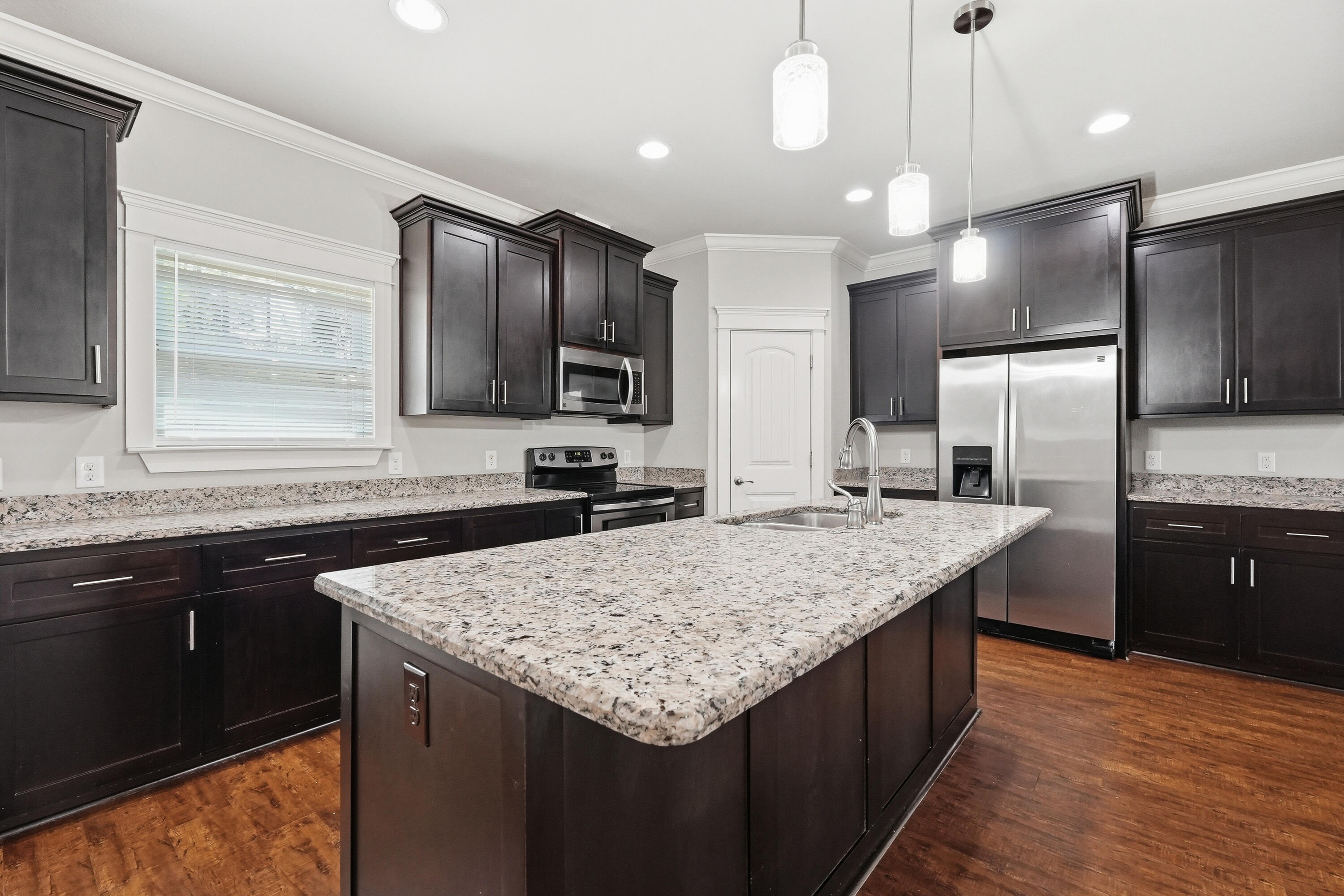 HOLLEY BY THE SEA - Residential
