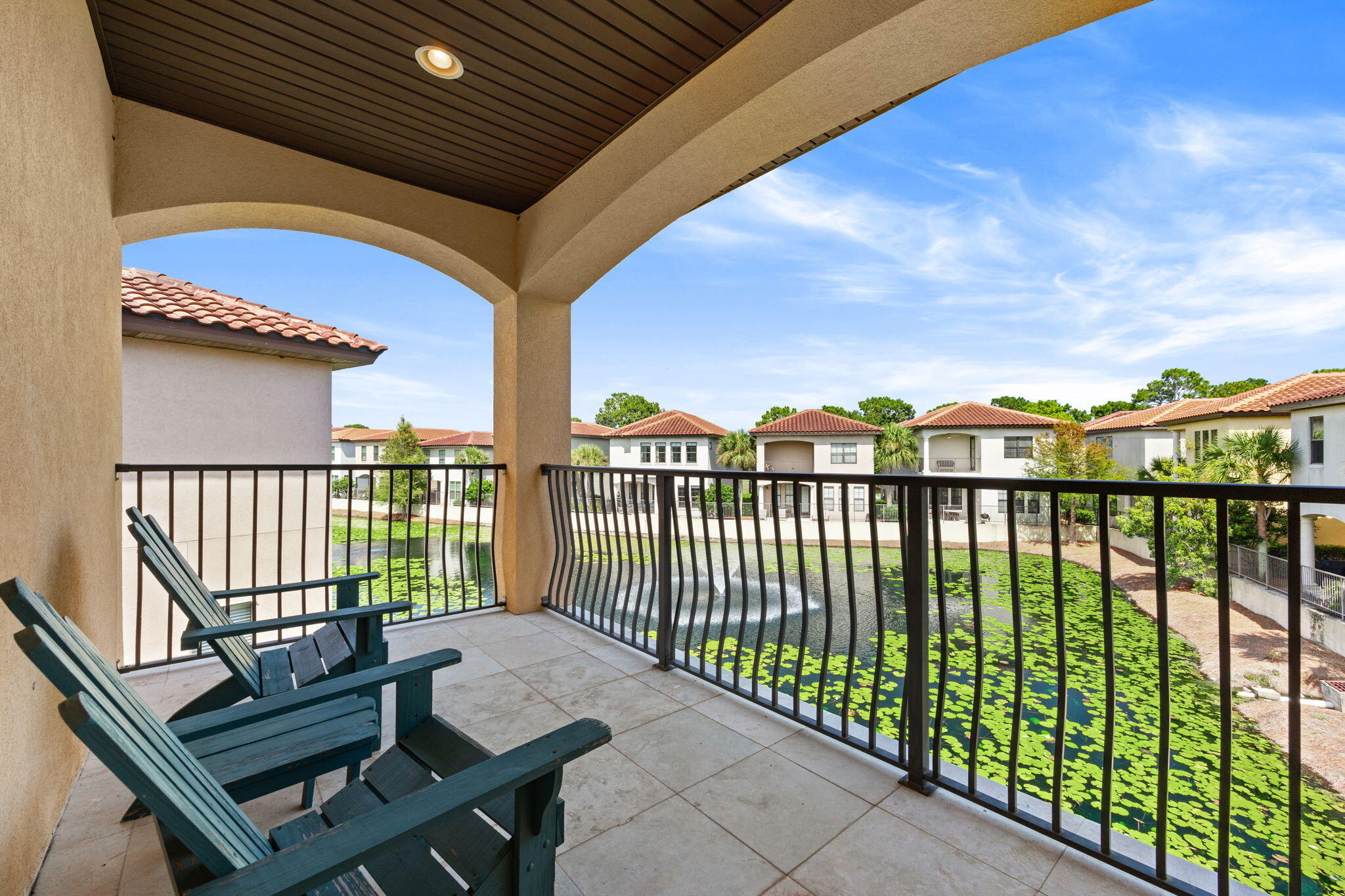 VILLA LAGO - Residential