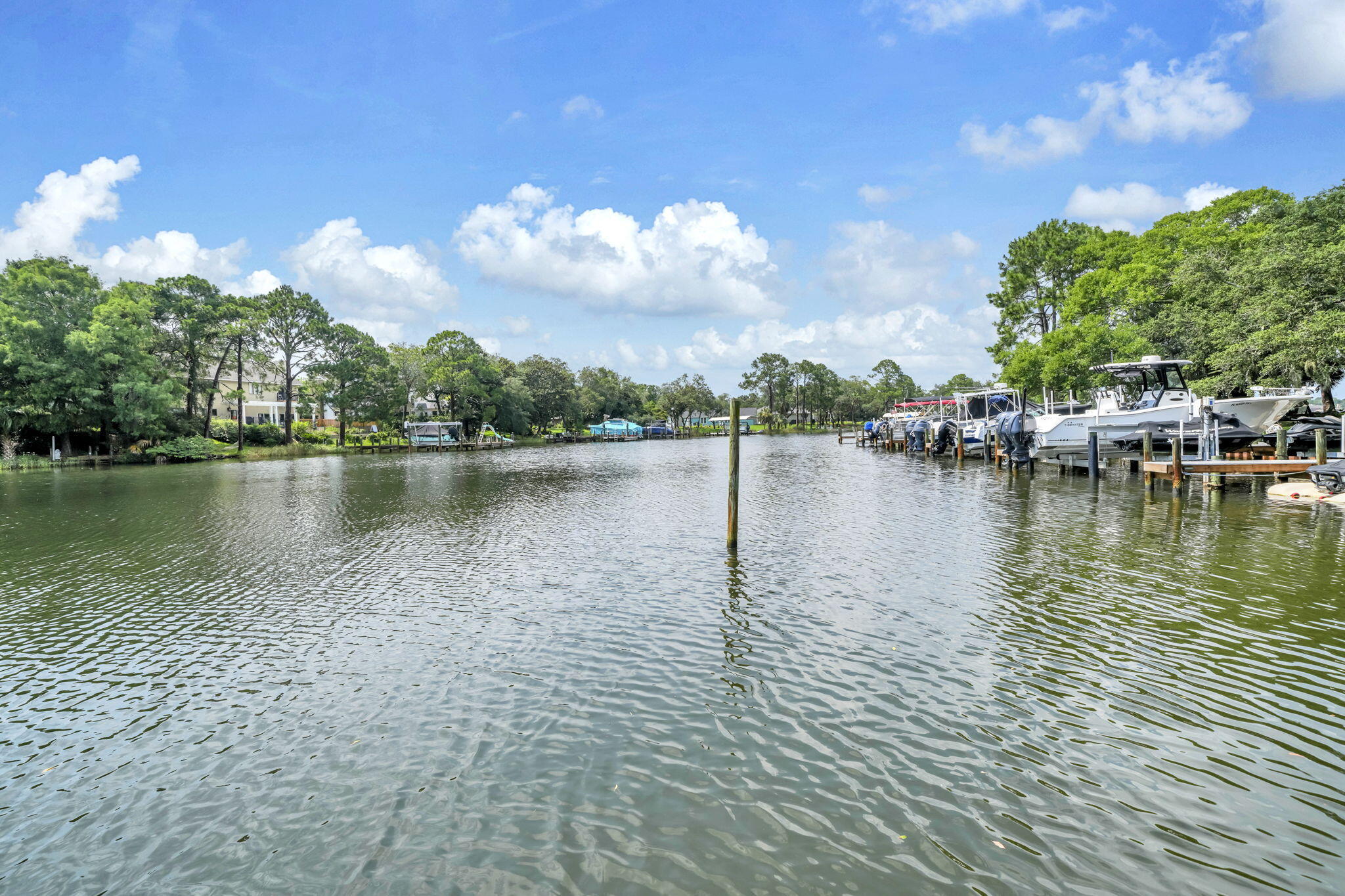 CINCO BAYOU LOTS 8 BLK 6 - Residential