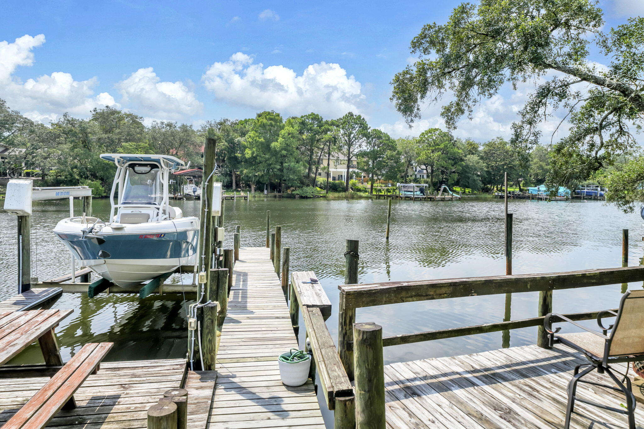 CINCO BAYOU LOTS 8 BLK 6 - Residential