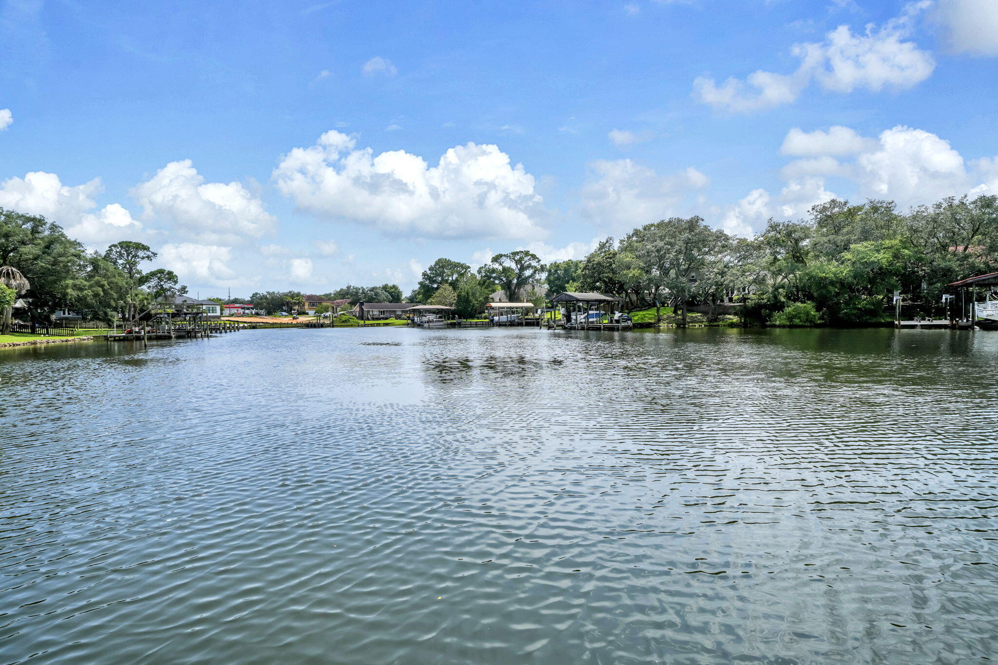 CINCO BAYOU LOTS 8 BLK 6 - Residential