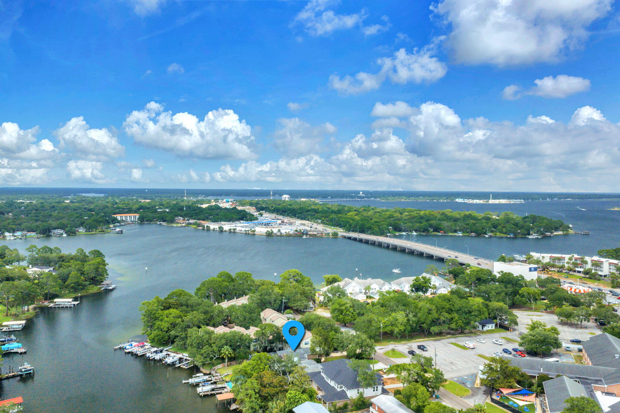 CINCO BAYOU LOTS 8 BLK 6 - Residential