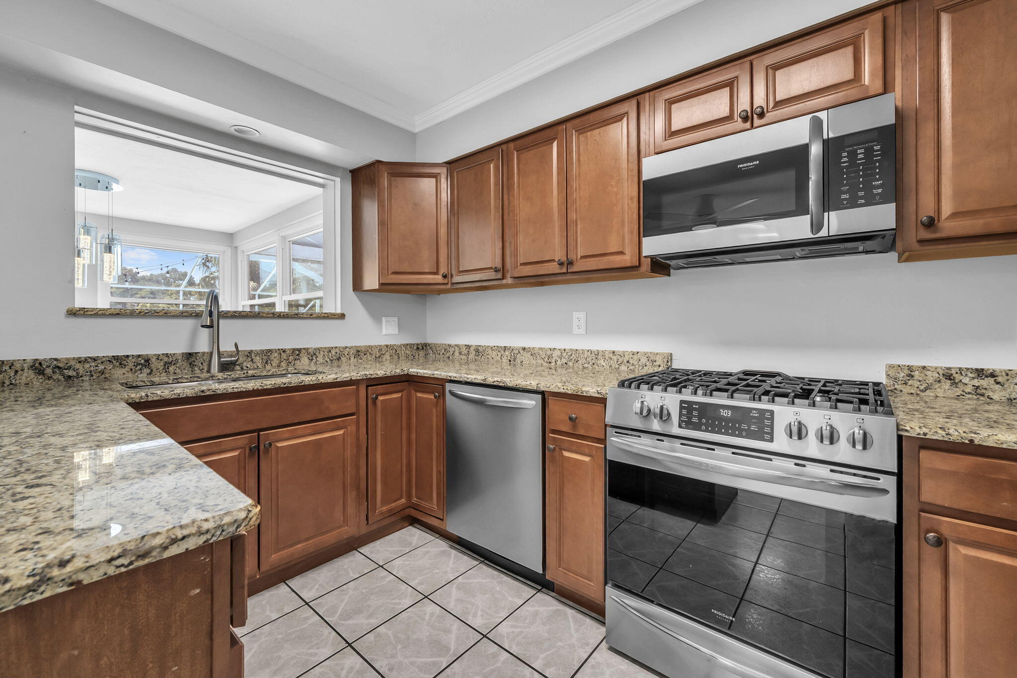 CINCO BAYOU LOTS 8 BLK 6 - Residential