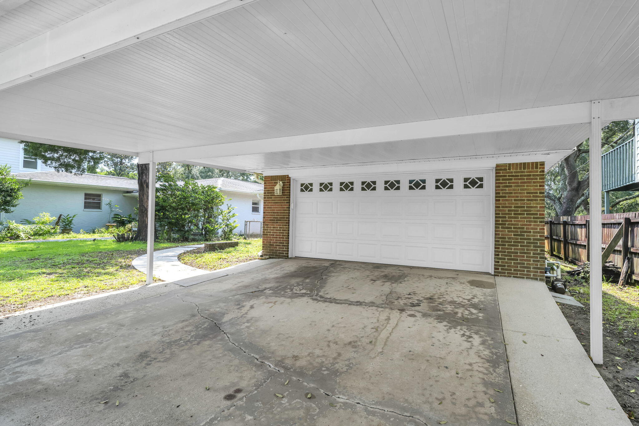 CINCO BAYOU LOTS 8 BLK 6 - Residential