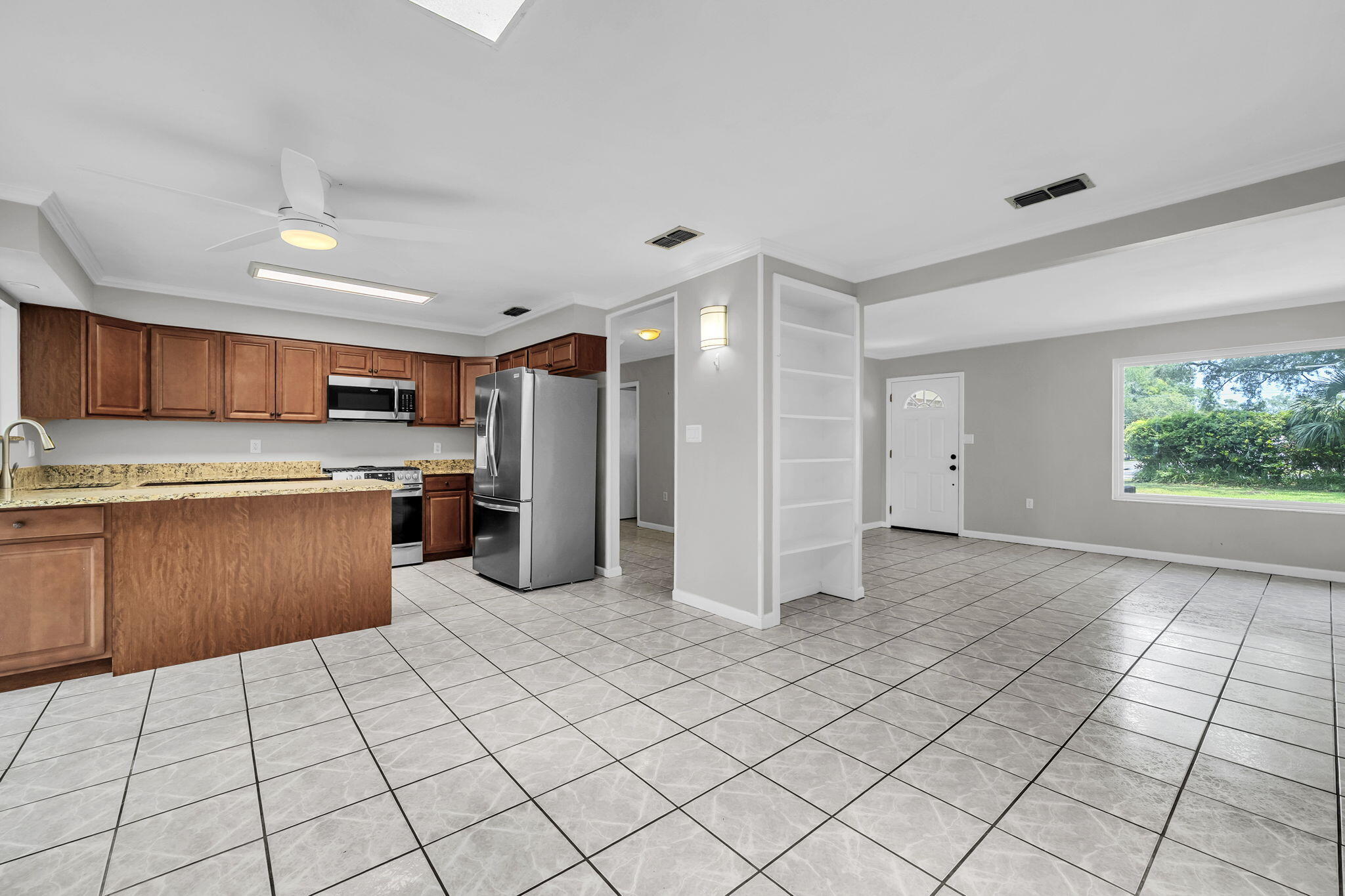 CINCO BAYOU LOTS 8 BLK 6 - Residential