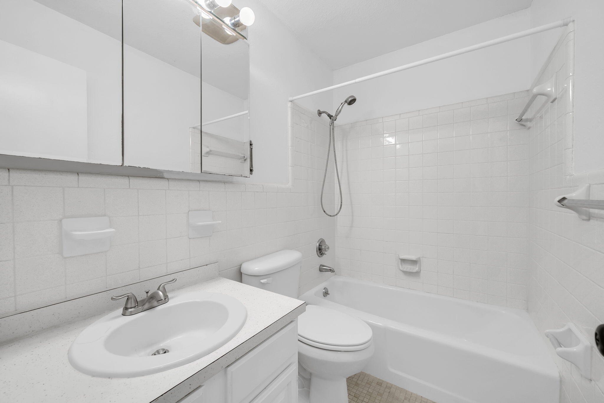 CINCO BAYOU LOTS 8 BLK 6 - Residential