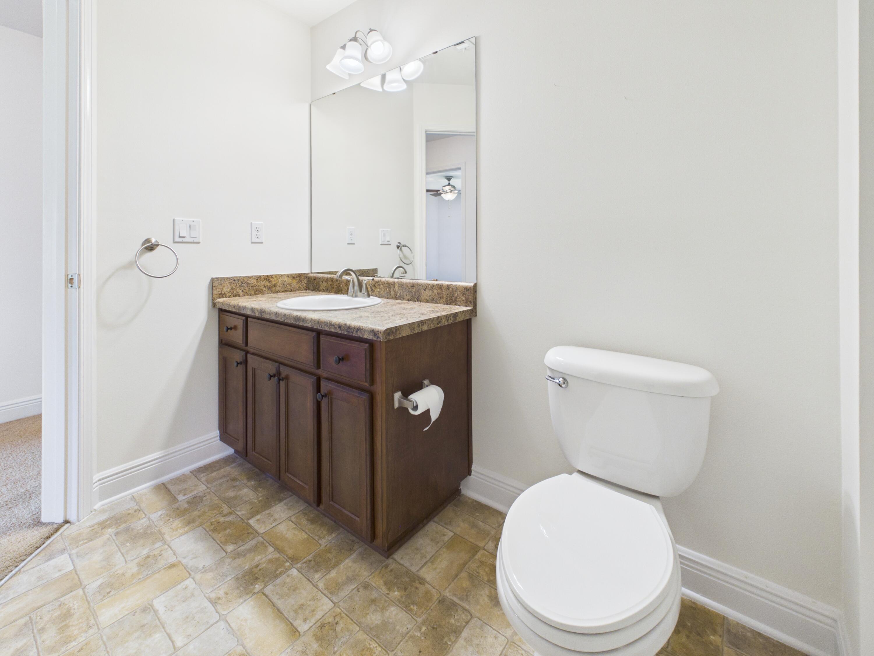 HOLLEY BY THE SEA - Residential