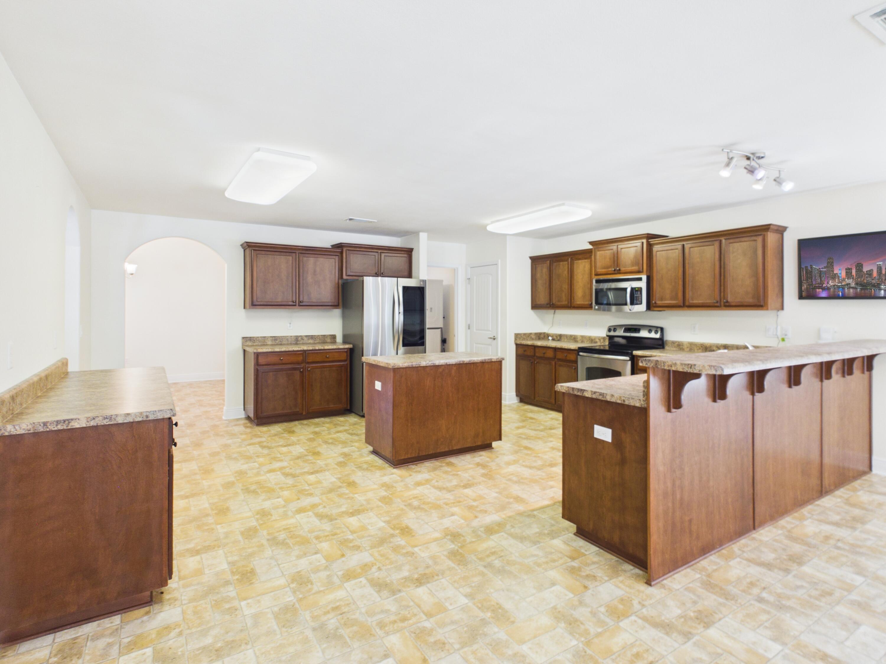 HOLLEY BY THE SEA - Residential
