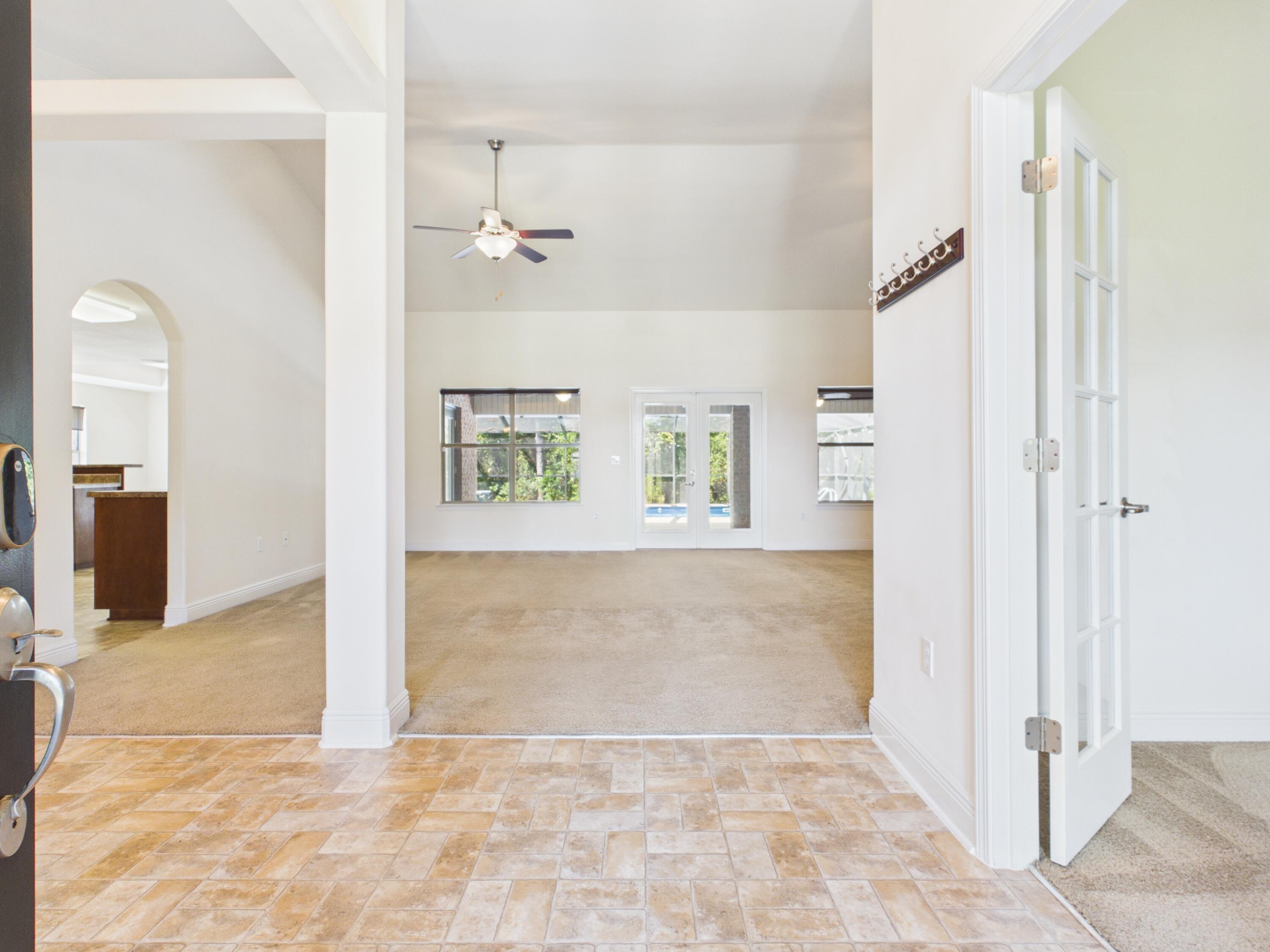 HOLLEY BY THE SEA - Residential