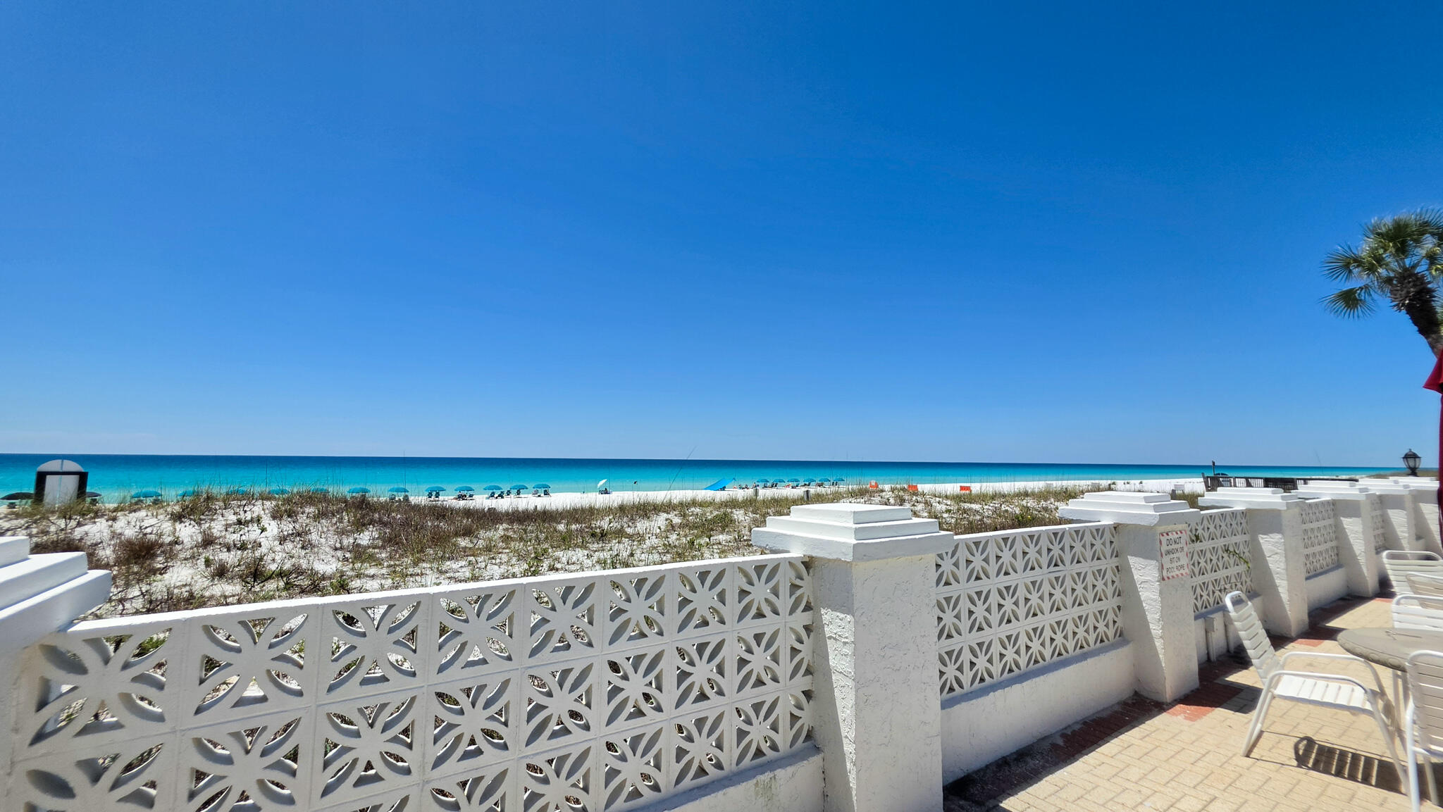EL MATADOR CONDO - Residential
