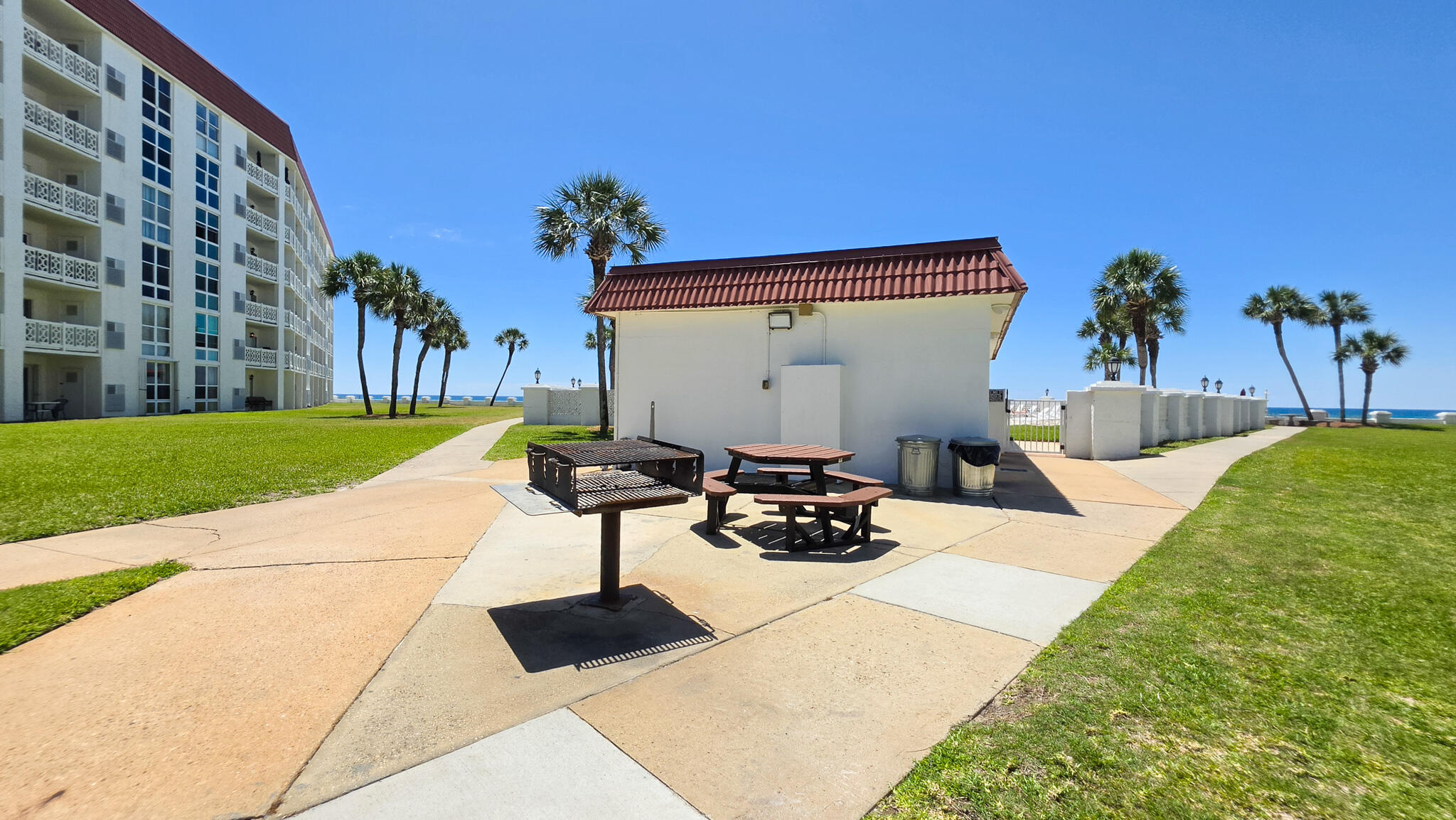EL MATADOR CONDO - Residential