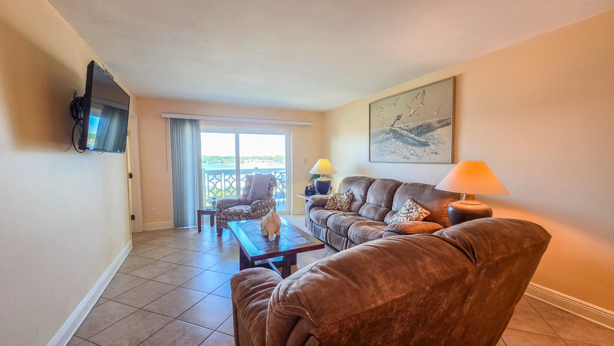 EL MATADOR CONDO - Residential