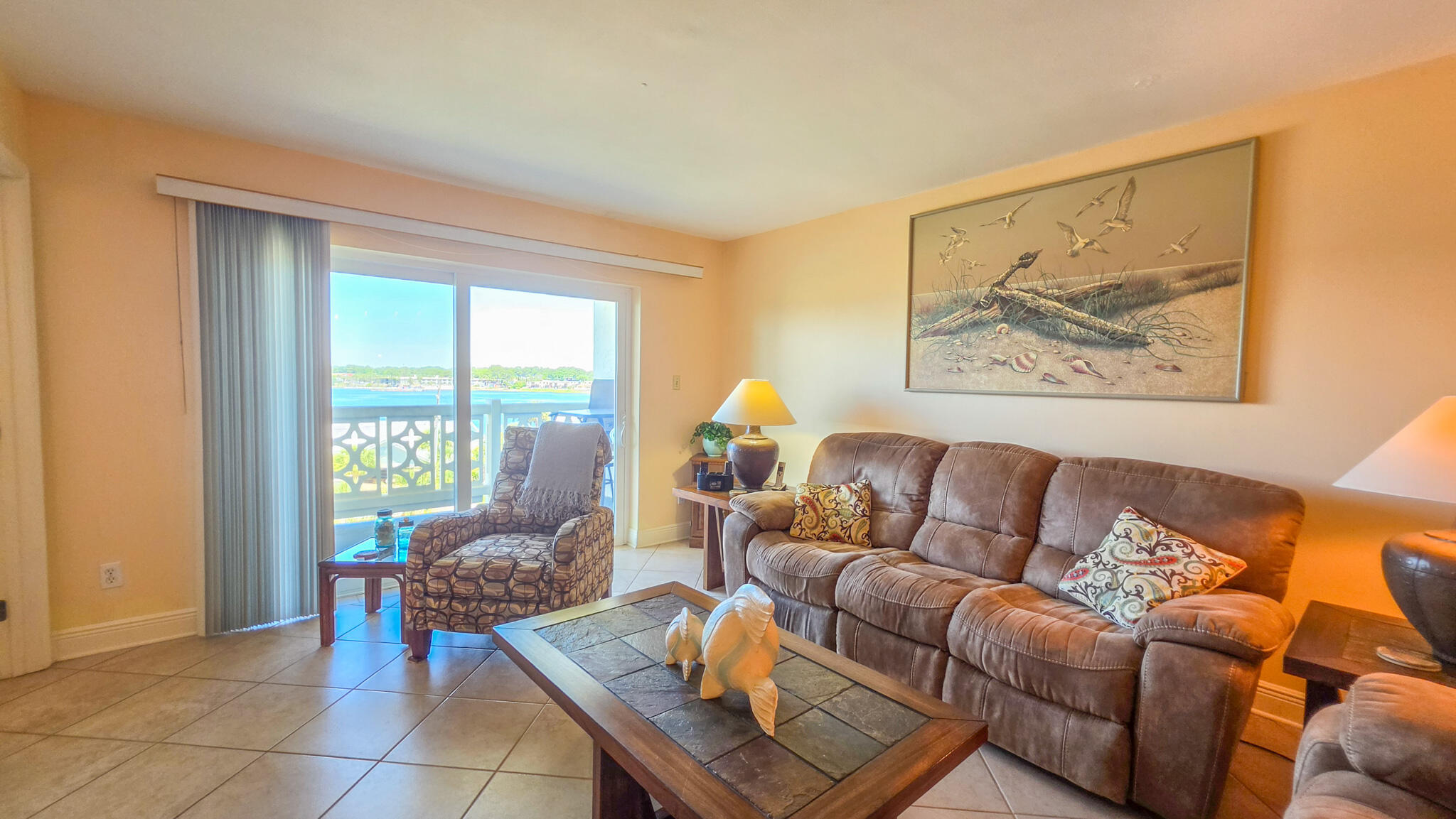 EL MATADOR CONDO - Residential