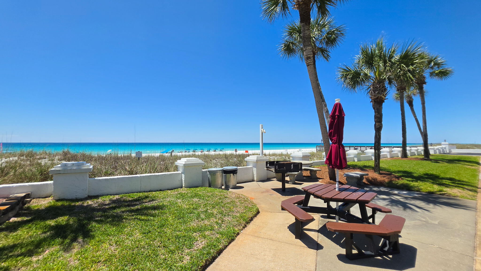 EL MATADOR CONDO - Residential