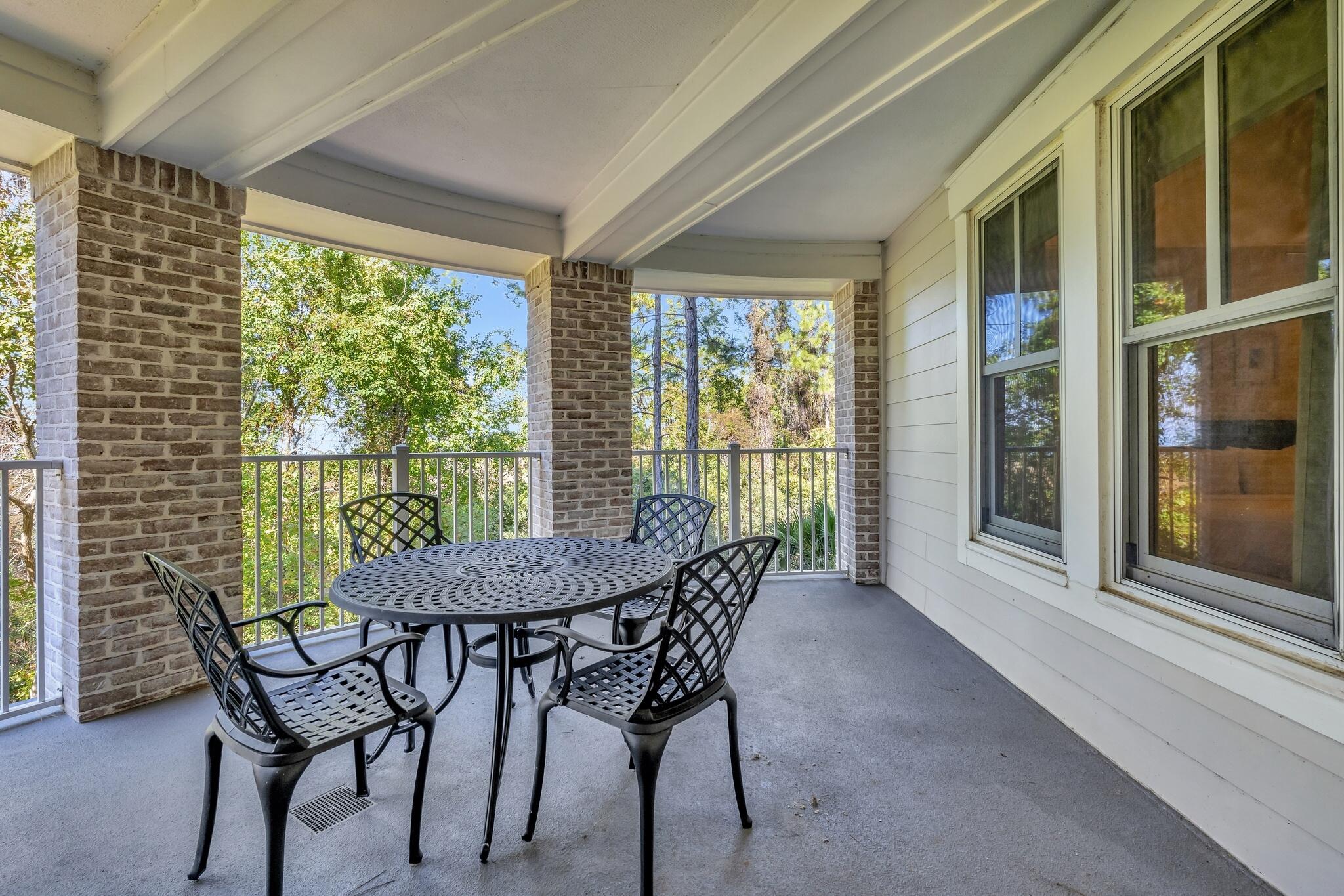 FULLY FURNISHED WITH ALL UTILITIES INCLUDED!! Available as early as 9/08/2026 for a 6 MONTH LEASE! (Lease period ends 3/14/2027) This spacious corner unit with 2 bedrooms and 2 baths has panoramic views of the bay, and features large windows and a large balcony space for entertaining. Community pool & hot tub! Come see what all a resort community has to offer; located right next to shopping, dining and live entertainment at The Village of Baytowne Wharf.