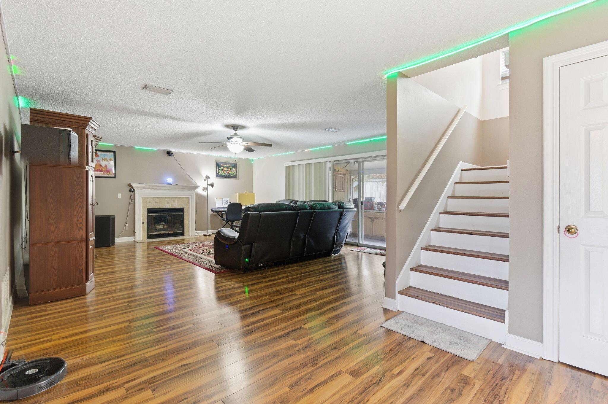 FOREST COVE 1ST ADDN - Residential