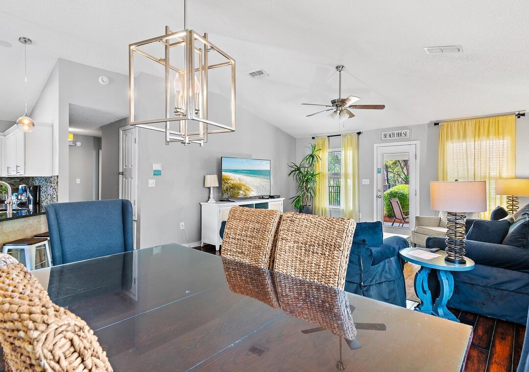 PARADISE RETREAT - Residential