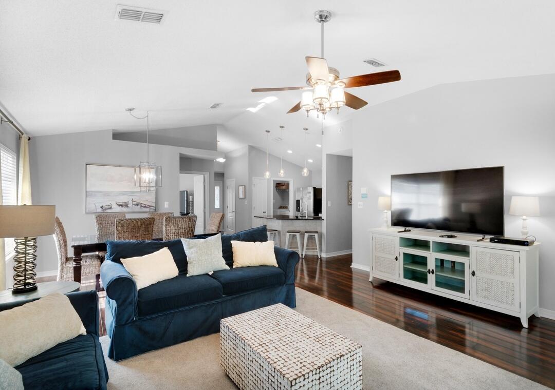 PARADISE RETREAT - Residential
