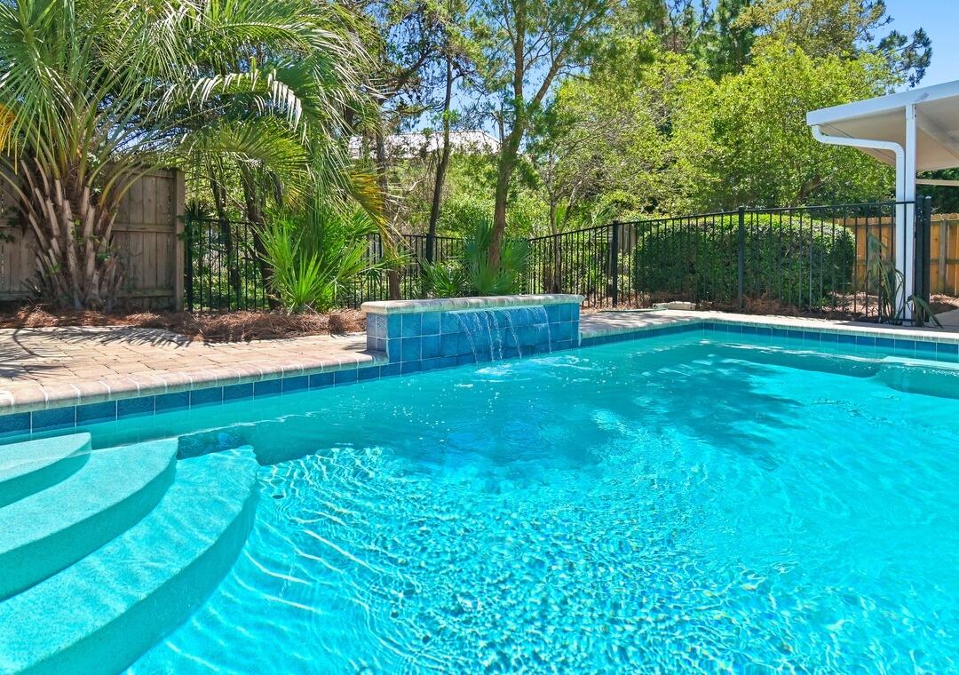 PARADISE RETREAT - Residential