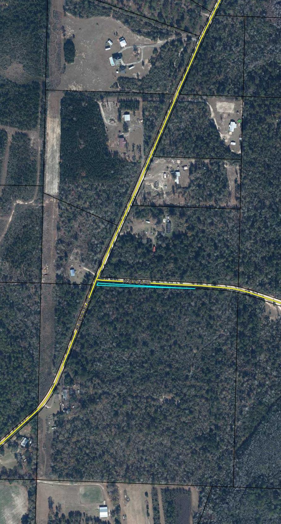 Corner .4 acre lot zoned AC -NON- AG . Great for someone looking for a piece of property for mobile home, camper, RV living . Septic and well will be needed