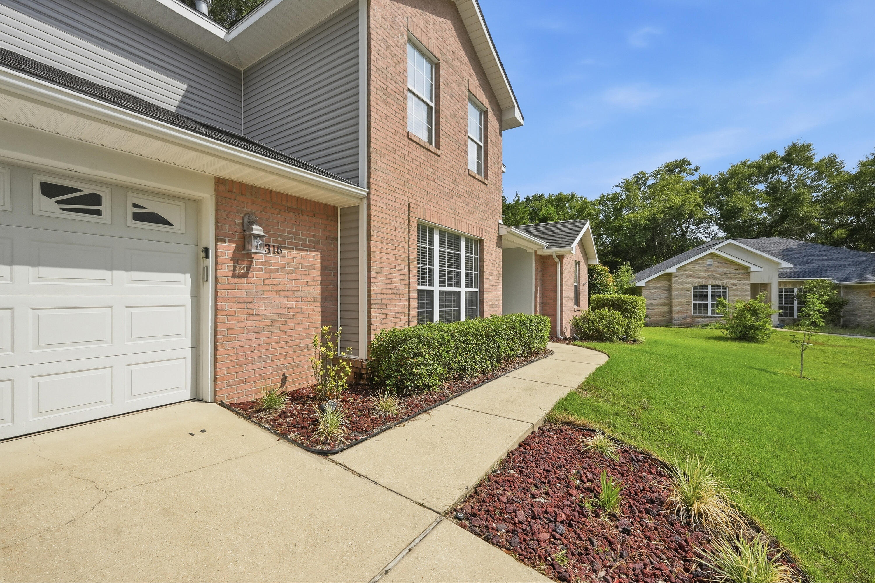 ROCKYWOOD PH 5 - Residential Lease