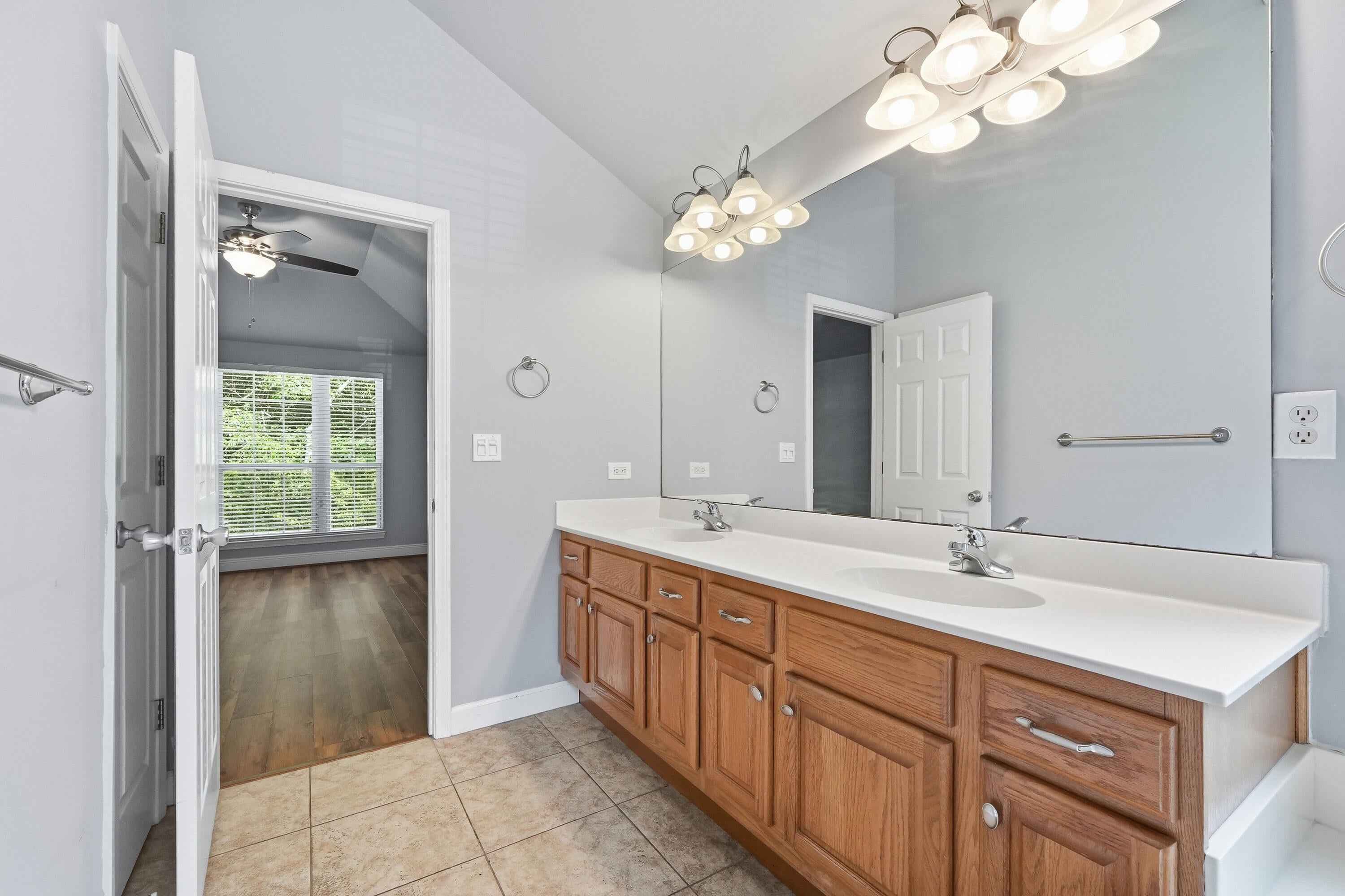 ROCKYWOOD PH 5 - Residential Lease