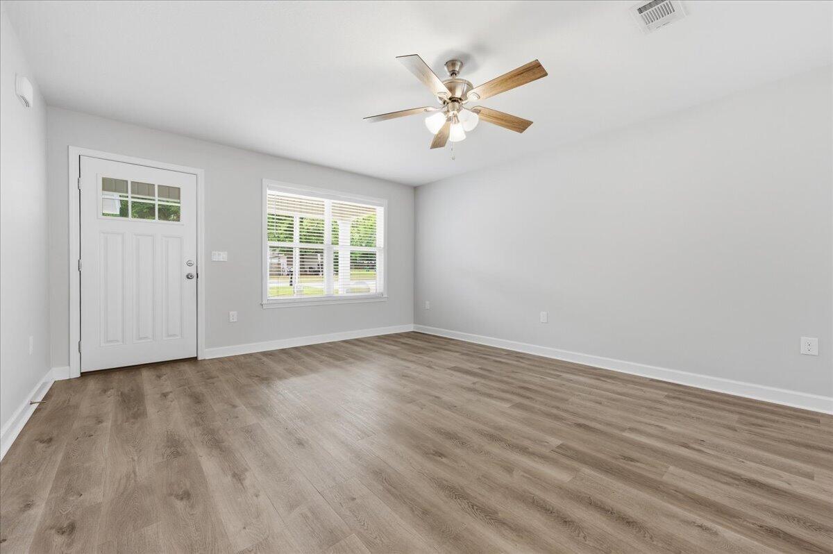 GARDEN CITY - Residential Lease