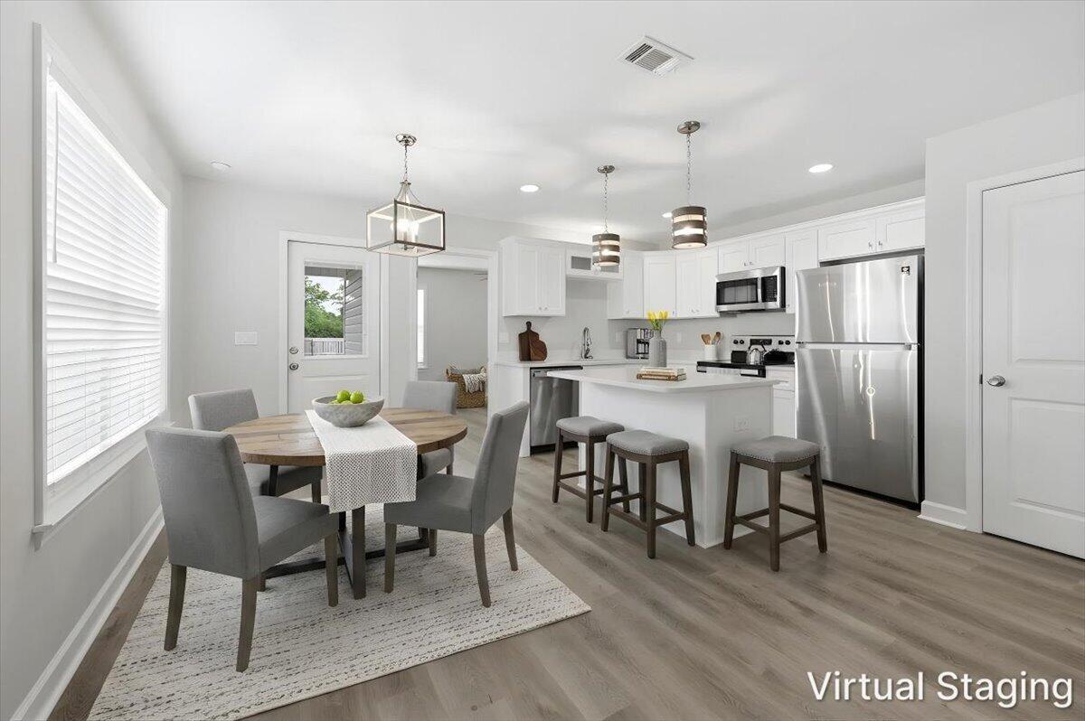GARDEN CITY - Residential Lease