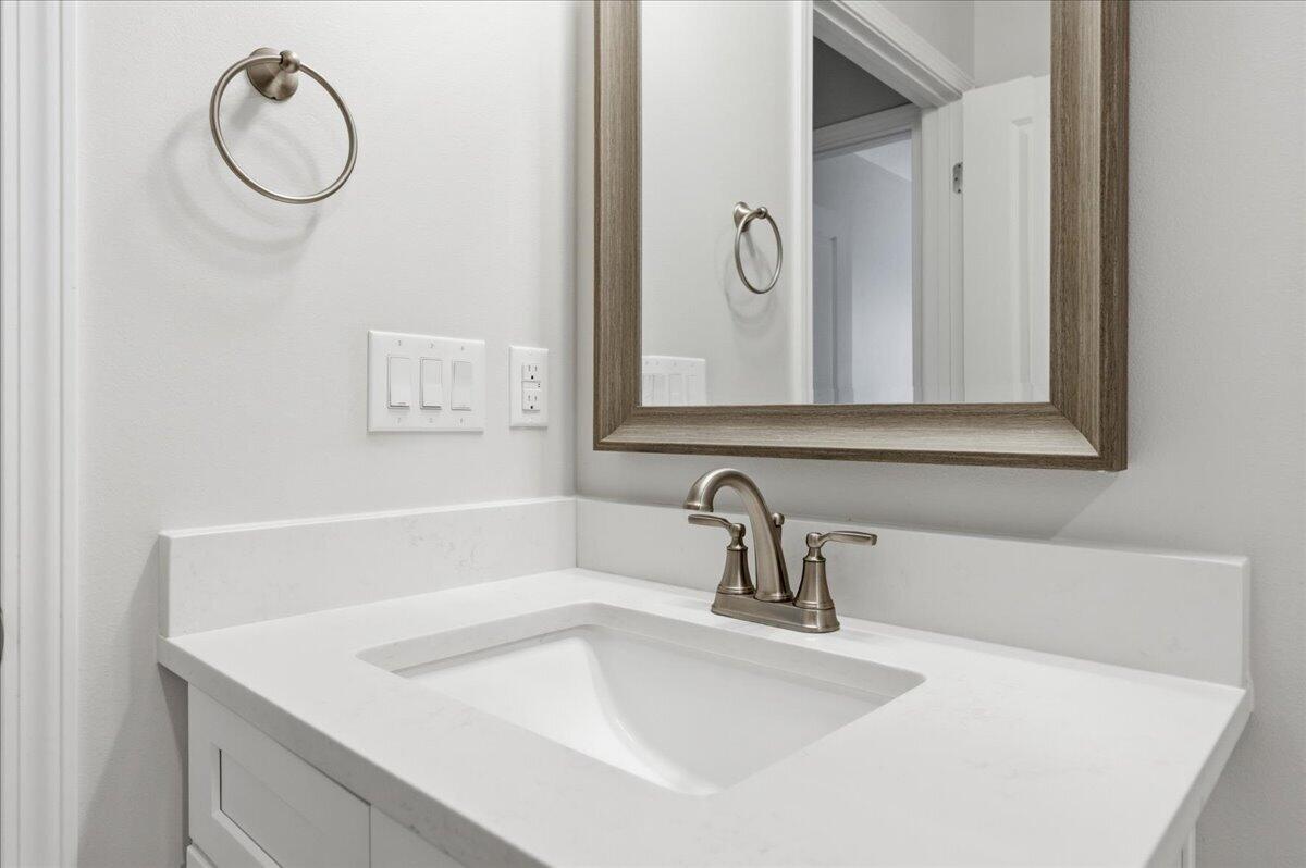 GARDEN CITY - Residential Lease