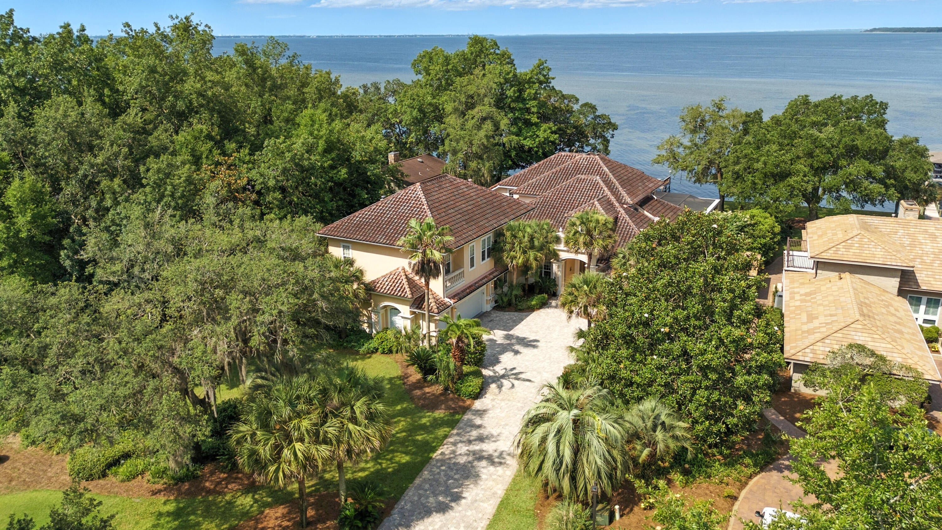 LIDO VILLAGE - Residential