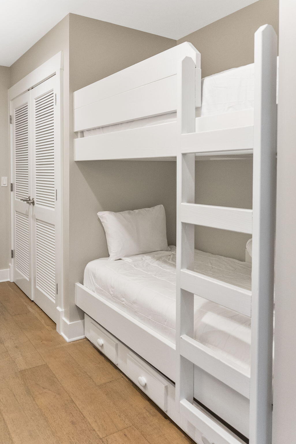 HENDERSON LOFTS - Residential
