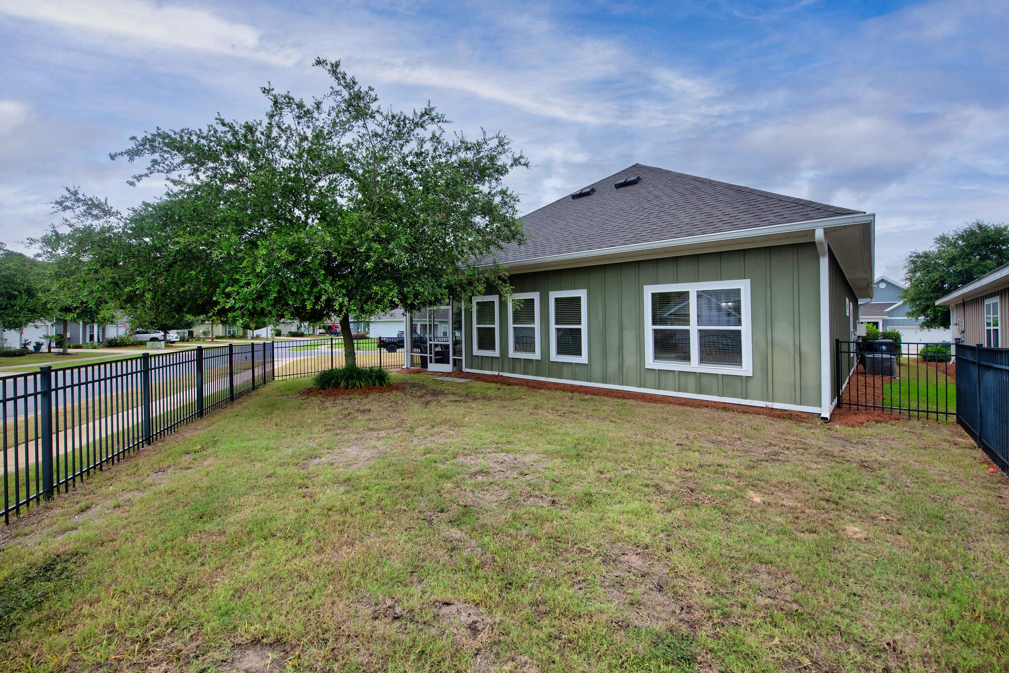 HAMMOCK BAY - Residential
