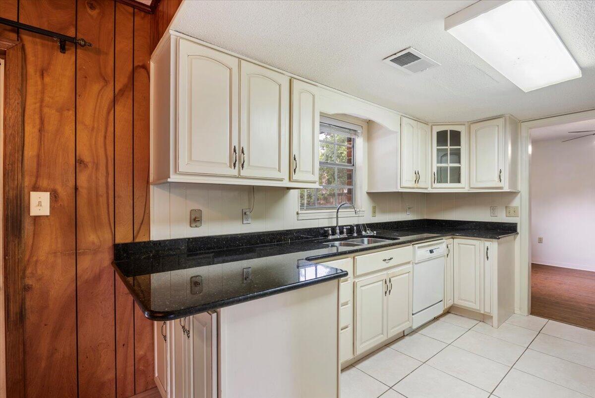 KENWOOD S/D 2ND ADDN - Residential